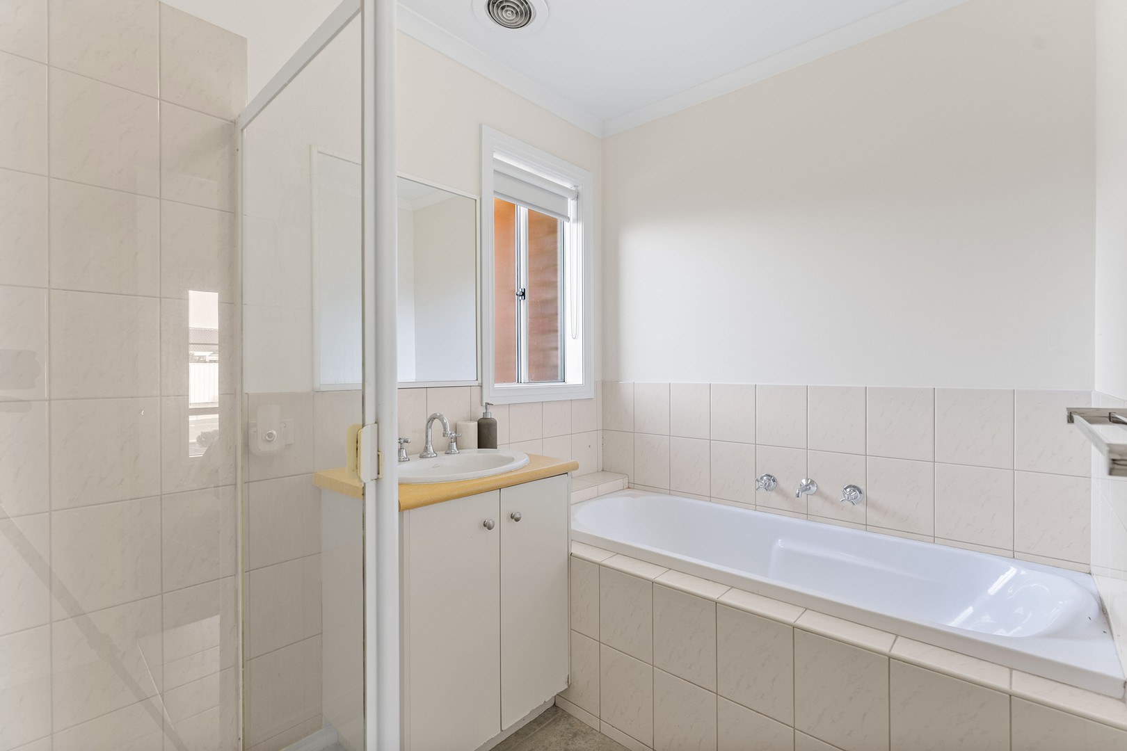 15 Loddon Drive, Taylors Hill, VIC 3037, Taylors Hill - Thumbnail 8