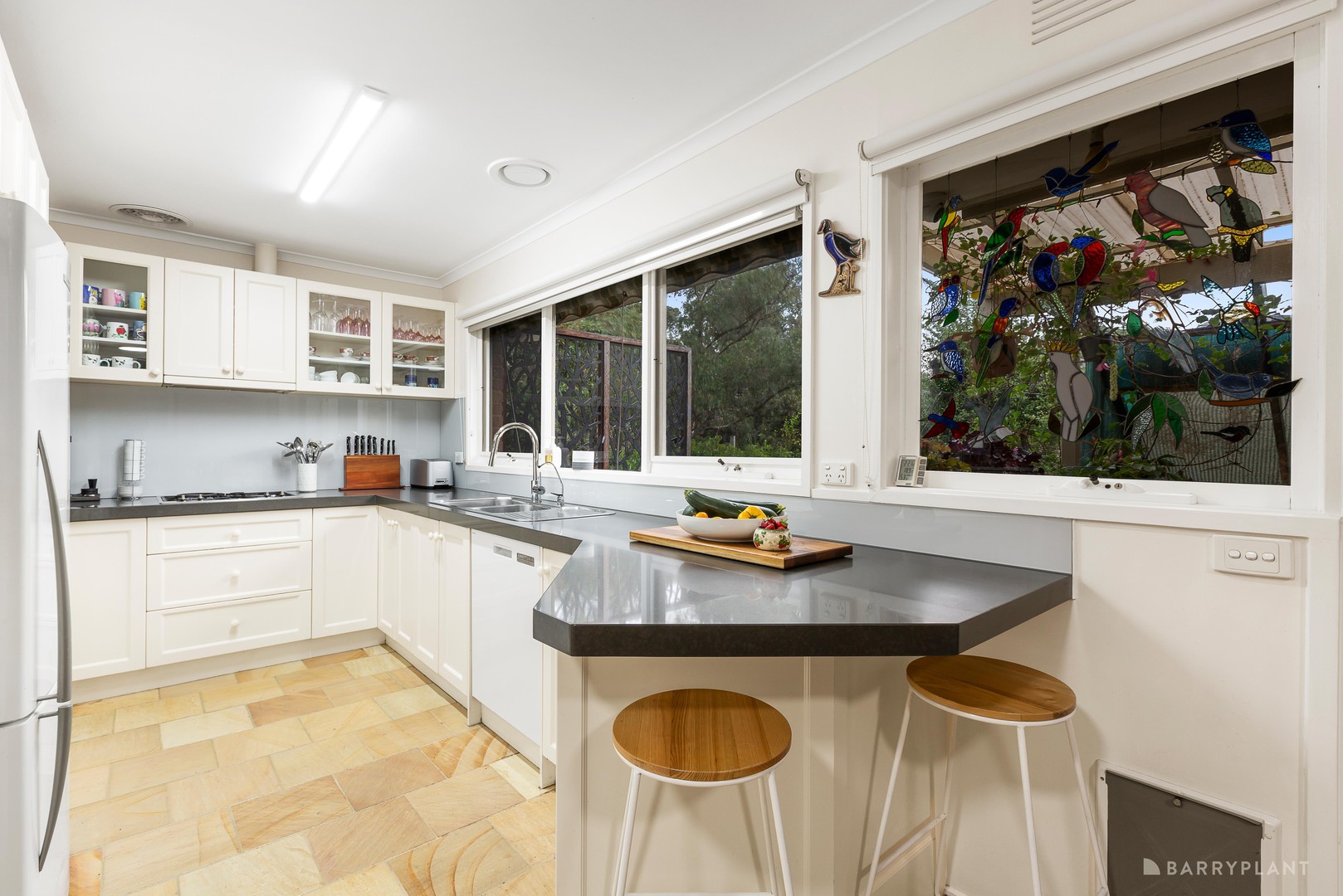 15 Long Valley Way, Doncaster East, VIC 3109, Doncaster East - Thumbnail 5