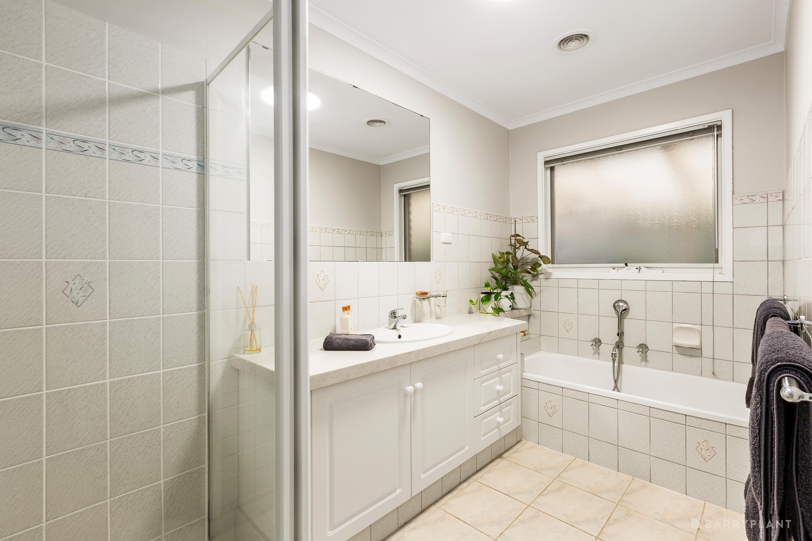 15 Long Valley Way, Doncaster East, VIC 3109, Doncaster East - Thumbnail 7