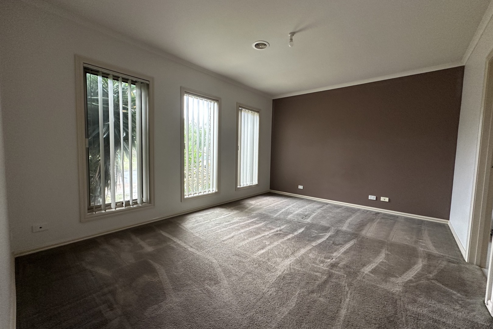 15 Lucas Terrace, Taylors Hill, VIC 3037 - Thumbnail 1 - 30/03/2026