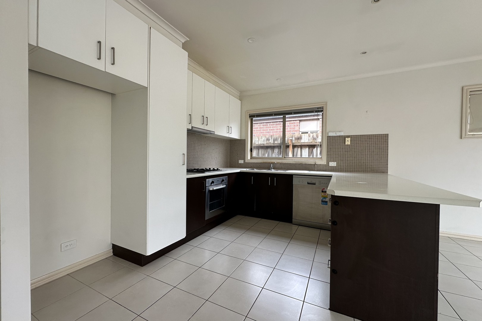 15 Lucas Terrace, Taylors Hill, VIC 3037, Taylors Hill - Thumbnail 5