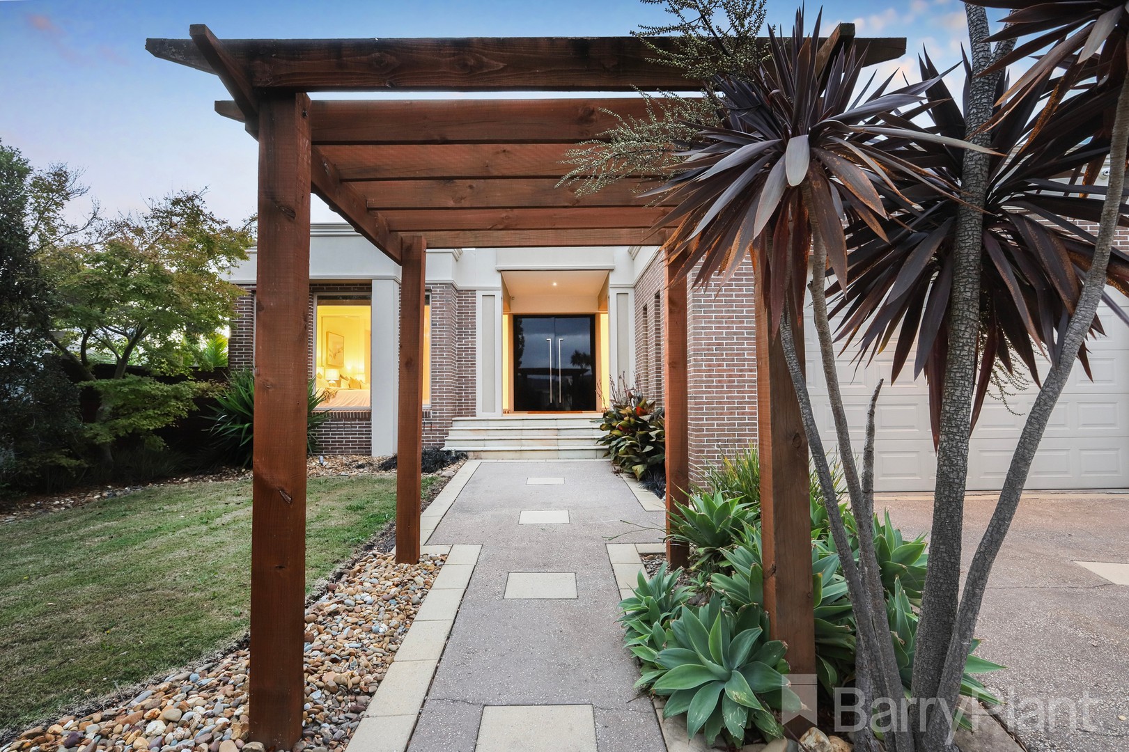 15 Maclachlan Court, Greenvale, VIC 3059, Greenvale - Thumbnail 2