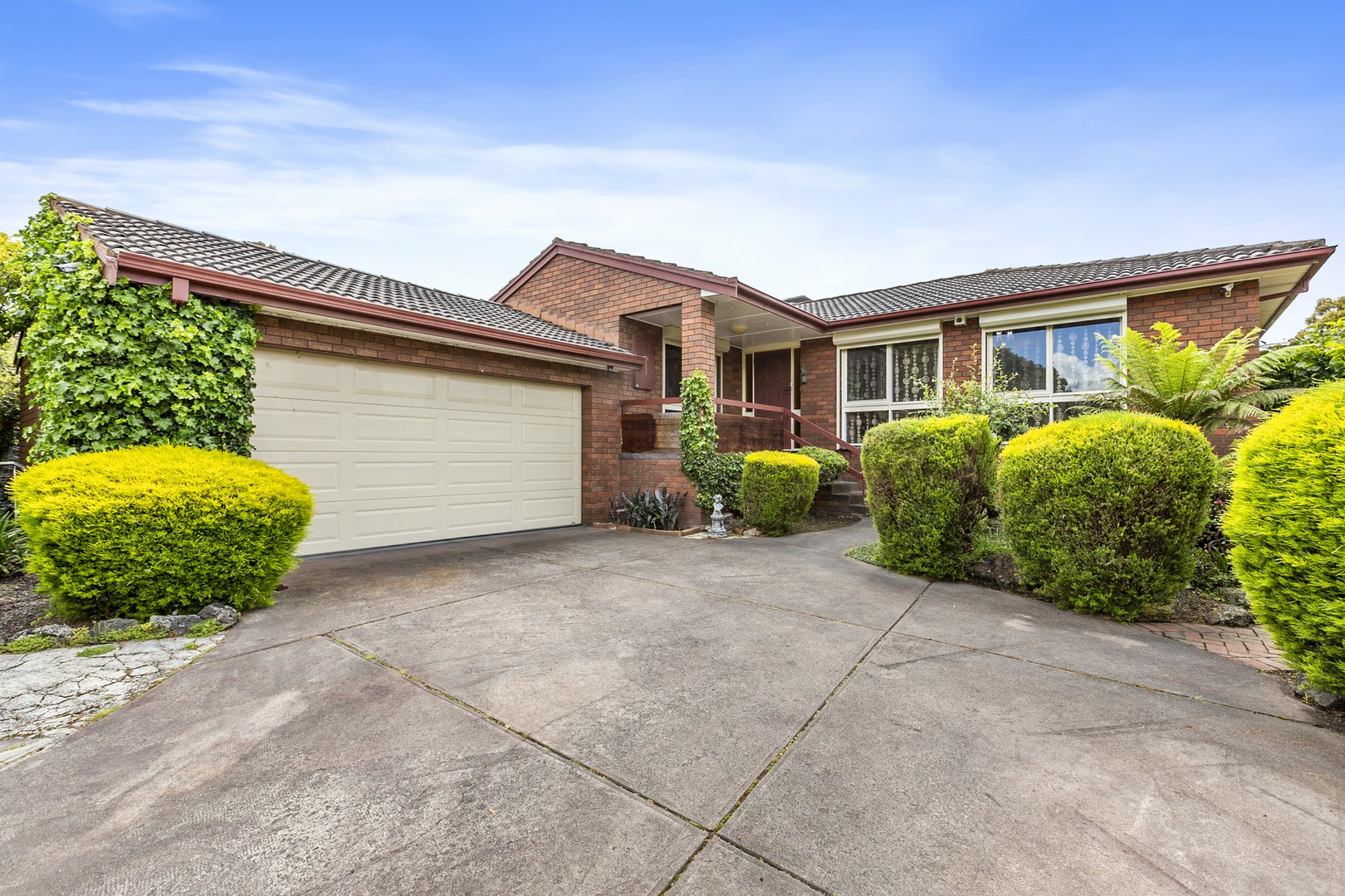15 Maldon CourtWheelers Hill, VIC 3150, Wheelers Hill - Image 1