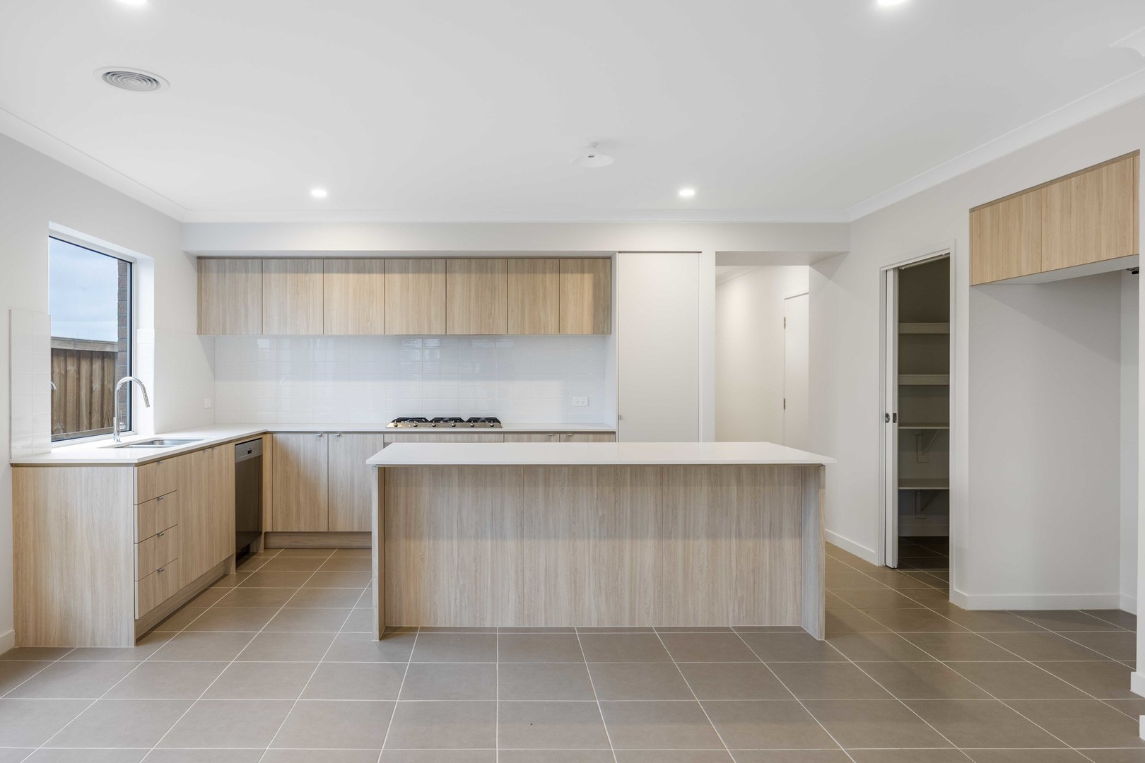 15 Mangioni Drive, Deanside, VIC 3336, Deanside - Thumbnail 5