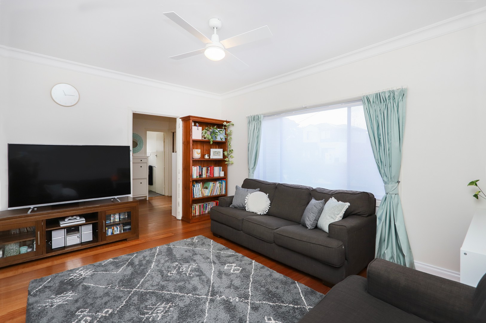 15 Mansfield Avenue, Sunshine North, VIC 3020, Sunshine North - Thumbnail 3
