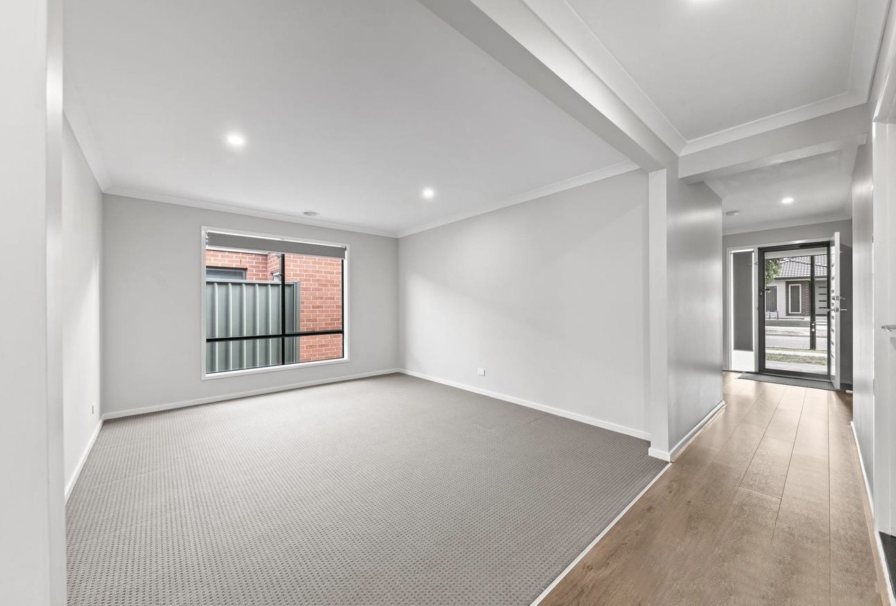 15 Maribyrnong Way, Cobblebank, VIC 3338 - Thumbnail 1 - 16/05/2025