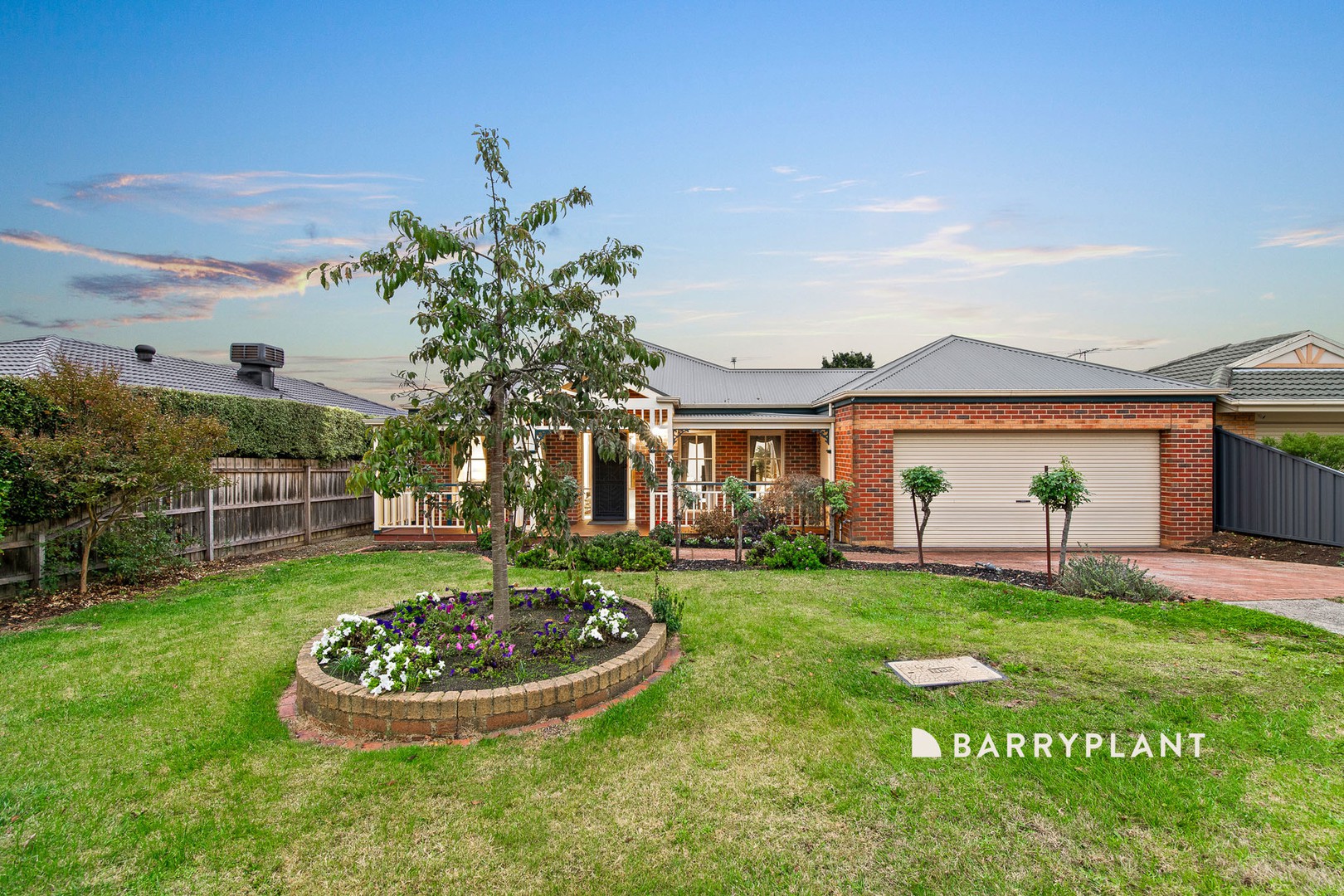 15 Mayfair Crescent, Narre Warren, VIC 3805, Narre Warren - Thumbnail 2
