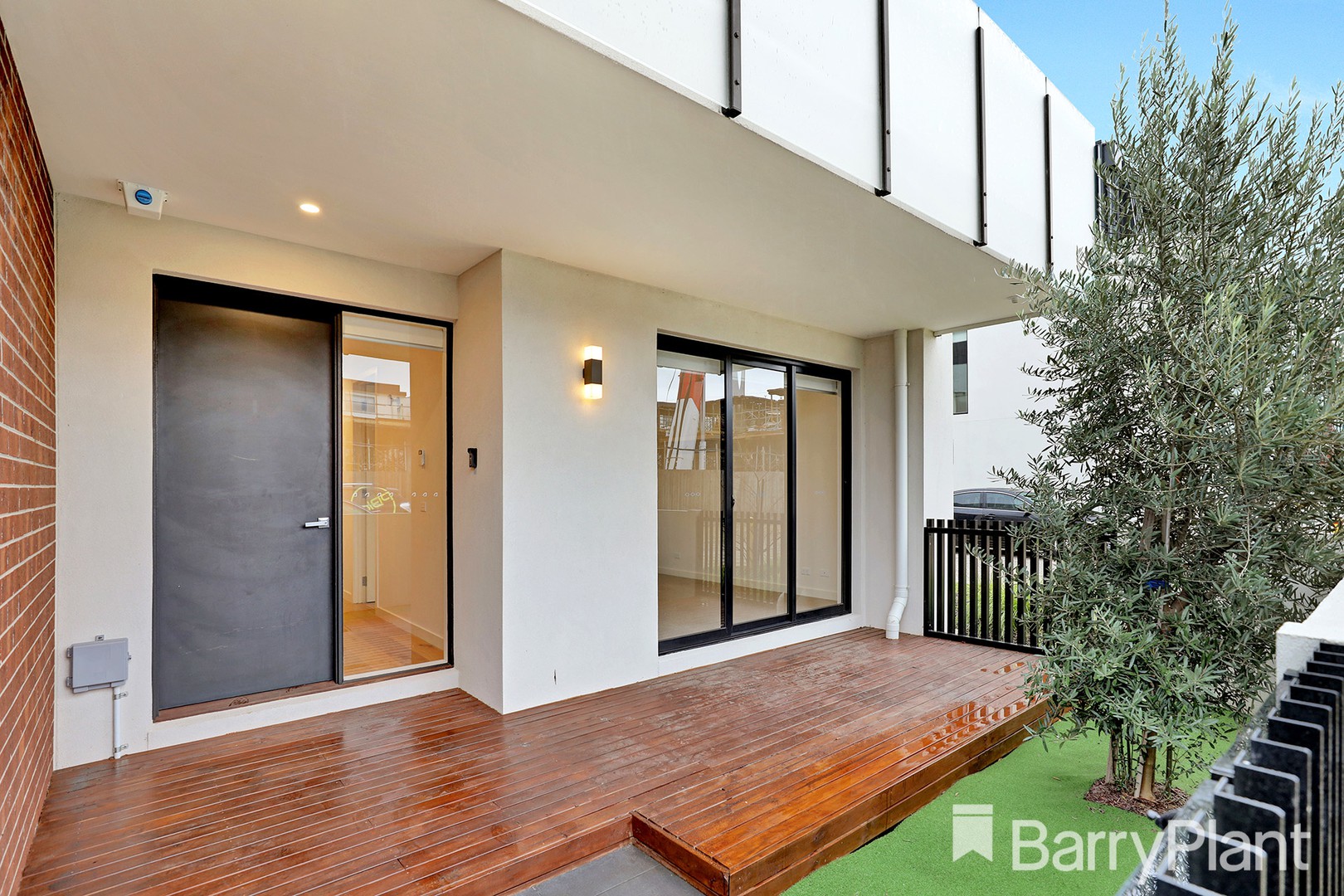 15 McCaffery  Place, Mordialloc, VIC 3195 - Thumbnail 1 - 03/12/2021