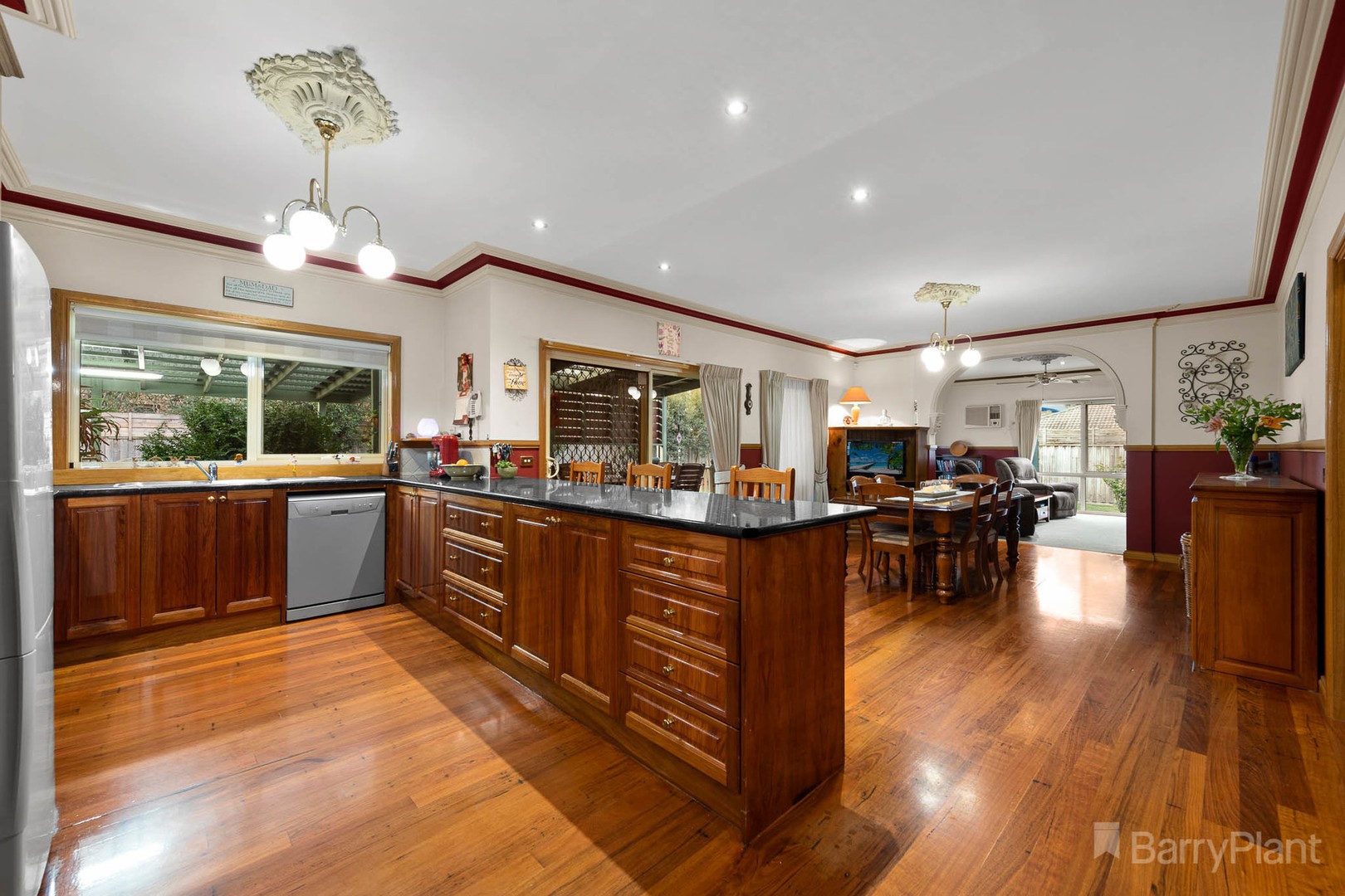 15 Mccubbin Avenue, Pakenham, VIC 3810, Pakenham - Thumbnail 2