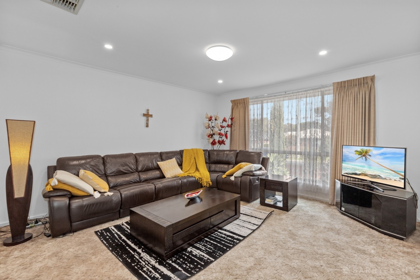 15 Mckeon Circuit, Dandenong North, VIC 3175, Dandenong North - Thumbnail 2