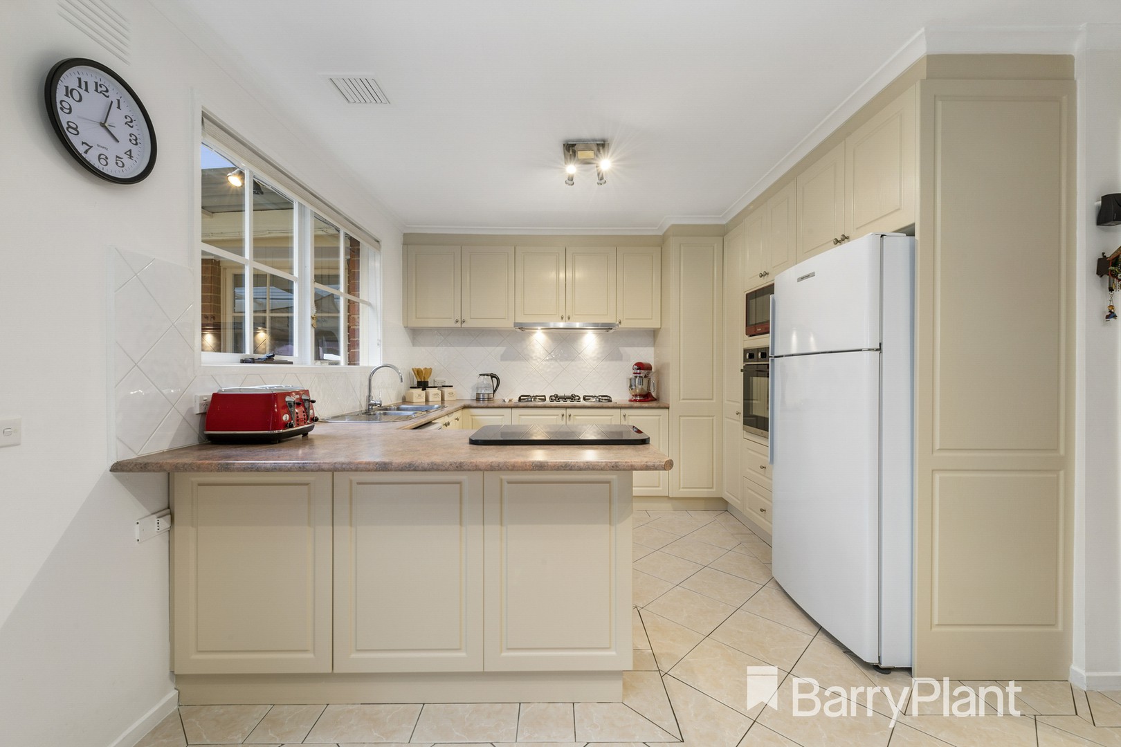 15 McKinnon Court, Melton West, VIC 3337, Melton West - Thumbnail 5