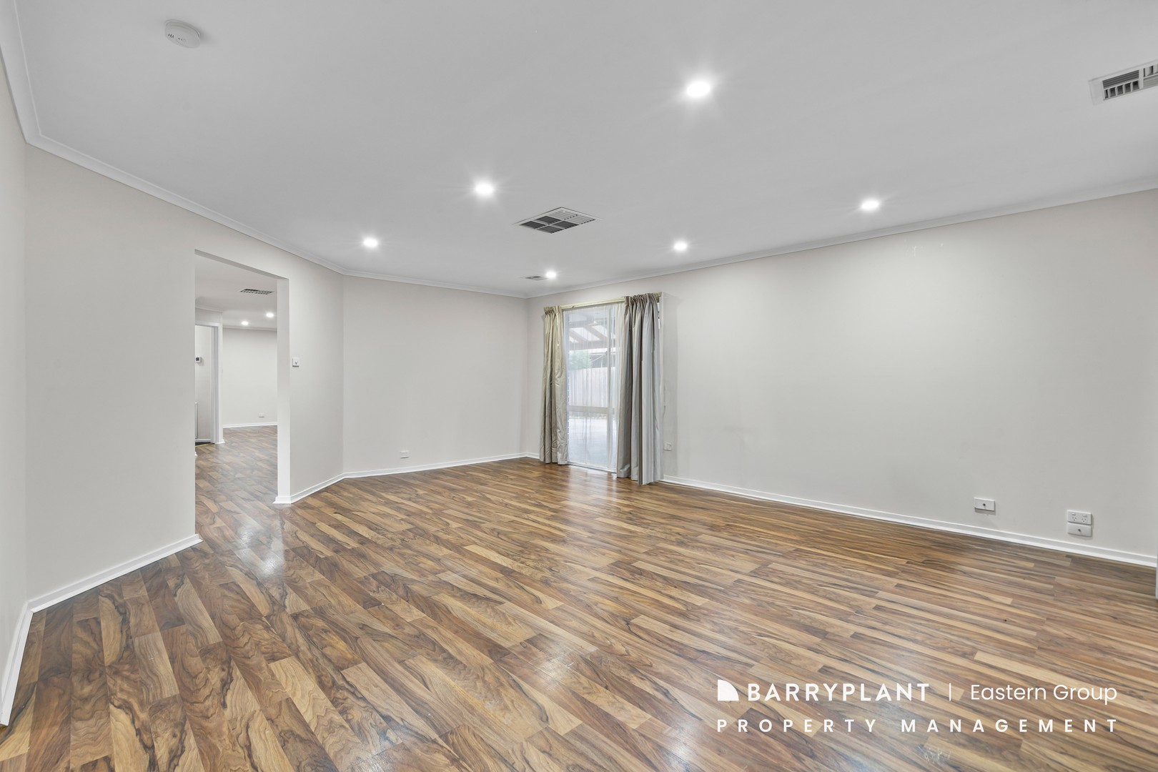 15 McNamara Ct, Pakenham, VIC 3810, Pakenham - Thumbnail 5