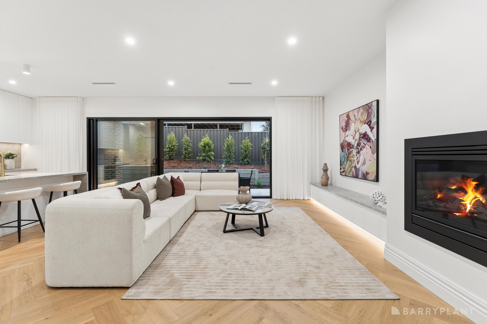 15 Meadowbank Avenue, Doncaster, VIC 3108 - Thumbnail 2 - 31/08/2026
