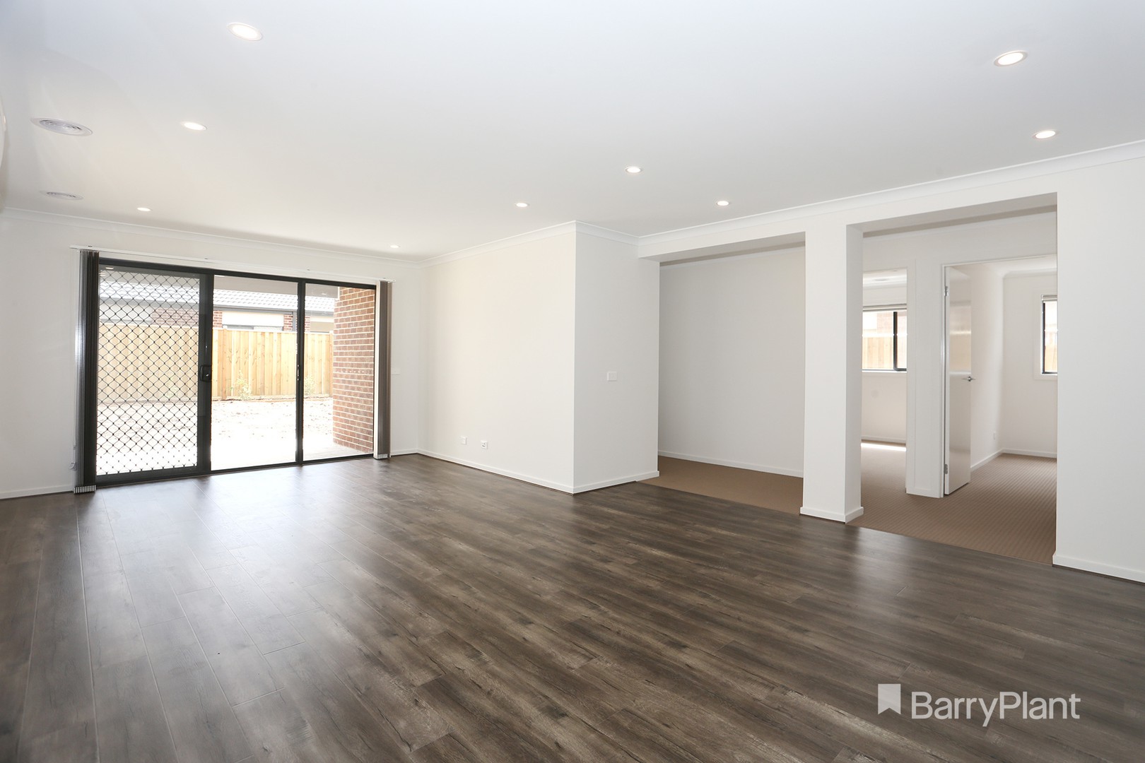 15 Melaan Way, Clyde North, VIC 3978 - Thumbnail 2 - 29/11/2022