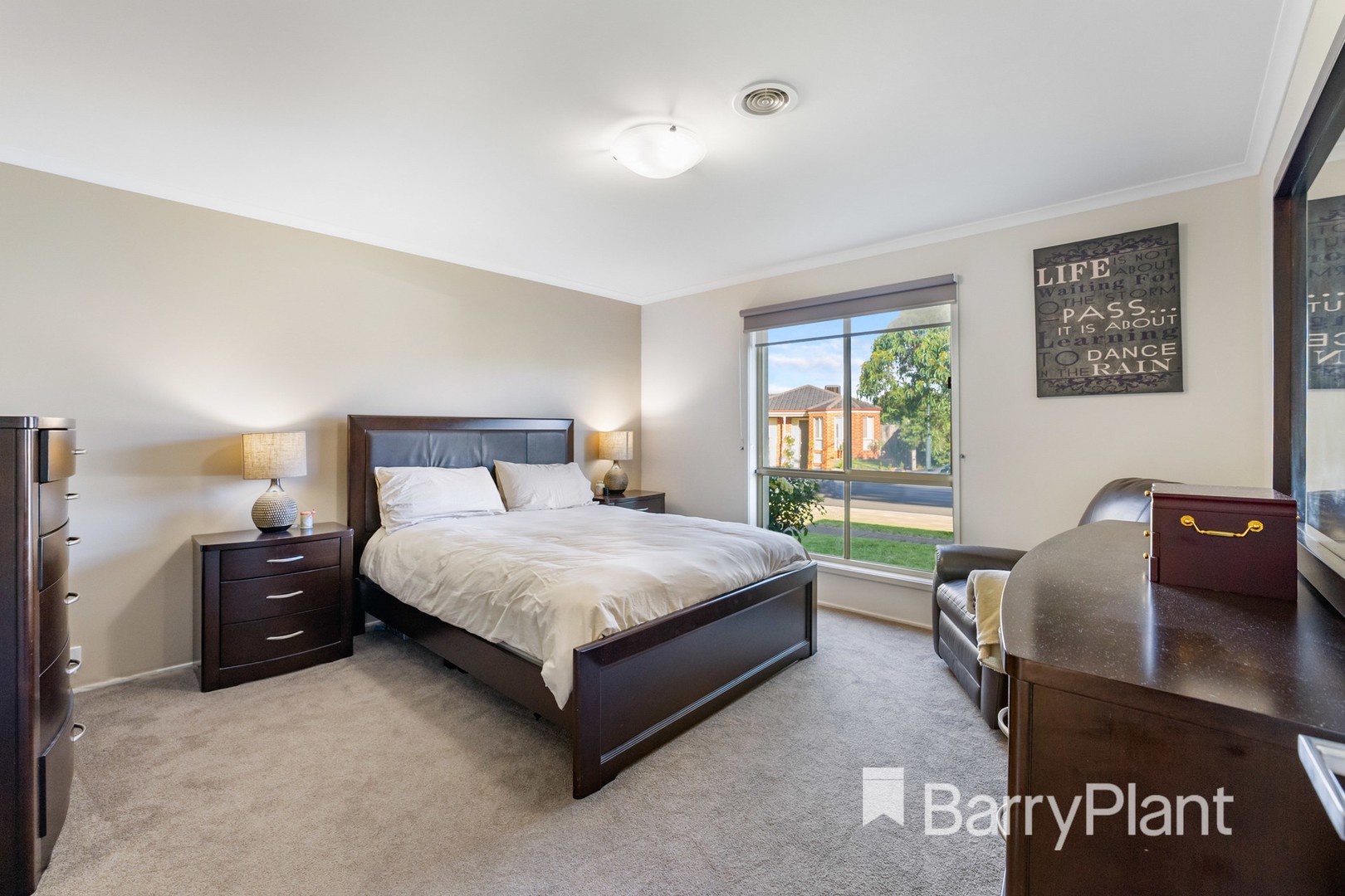 15 Minstrel Close, Wyndham Vale, VIC 3024, Wyndham Vale - Thumbnail 2