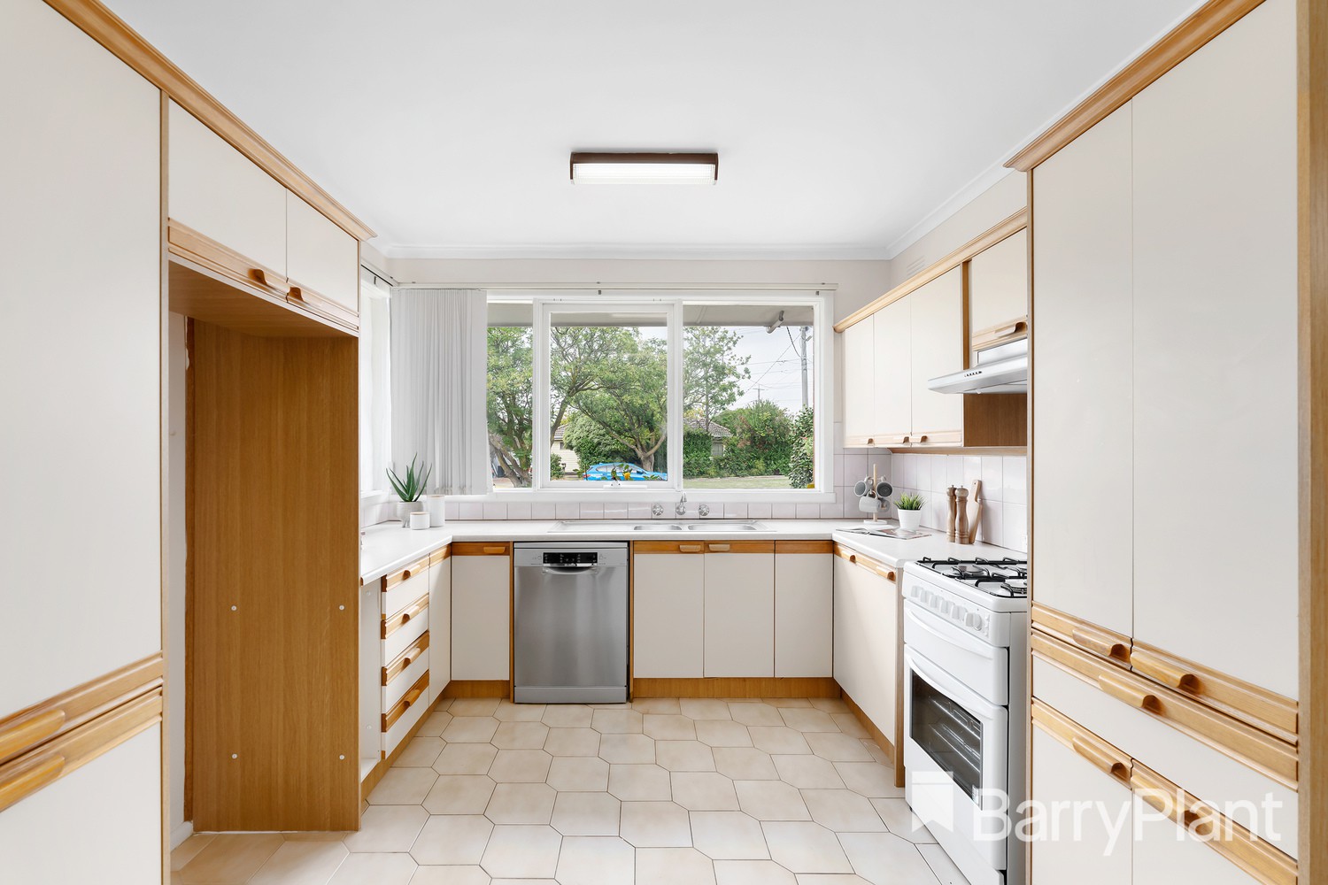 15 Monckton Road, Bundoora, VIC 3083, Bundoora - Thumbnail 4