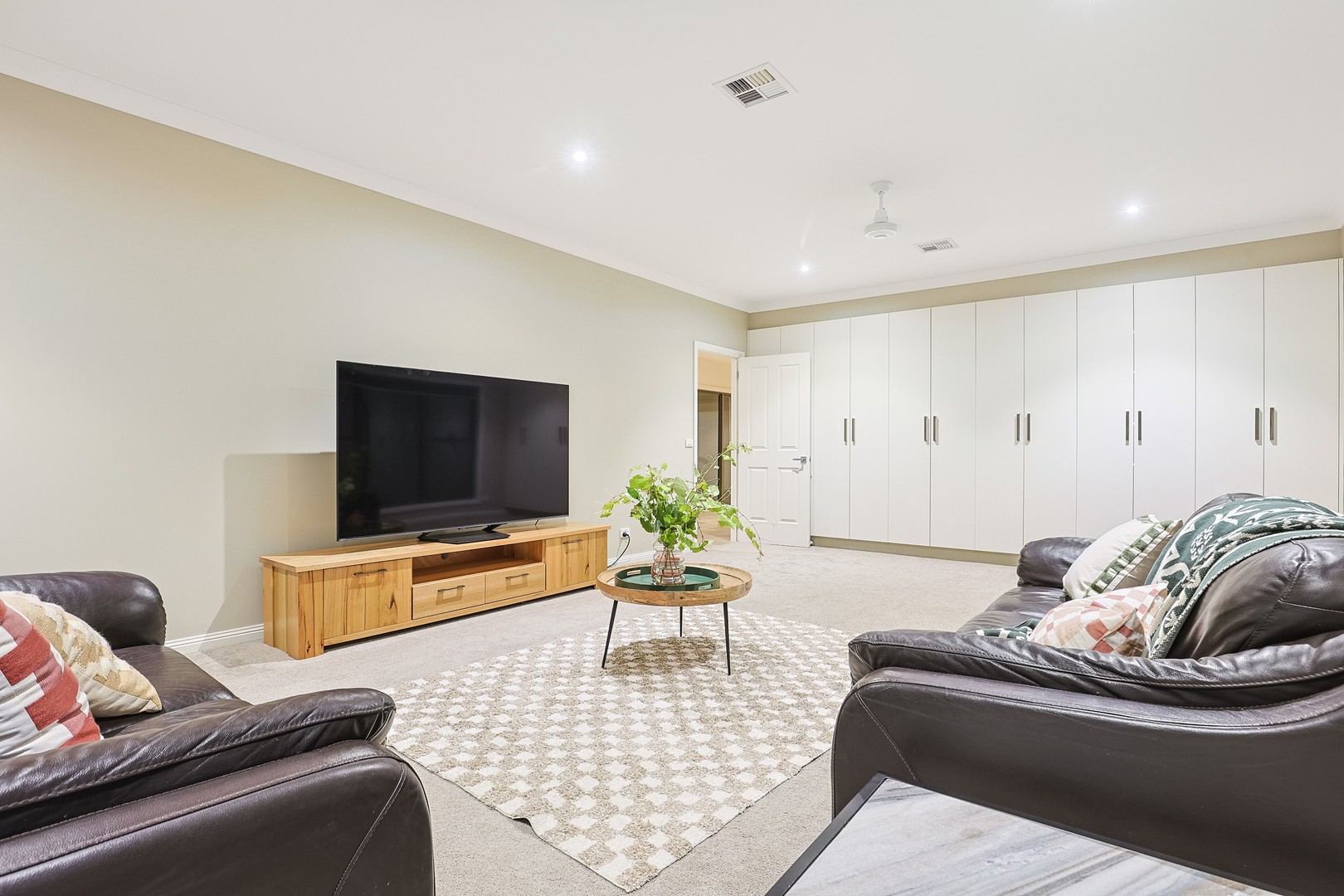 15 Murray Street, Gol Gol, NSW 2738 - Thumbnail 2 - 30/04/2025