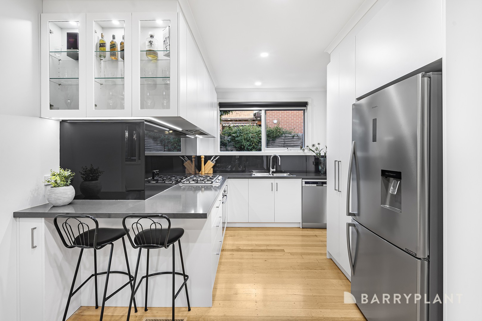 15 Myoora Drive, Mooroolbark, VIC 3138, Mooroolbark - Thumbnail 3