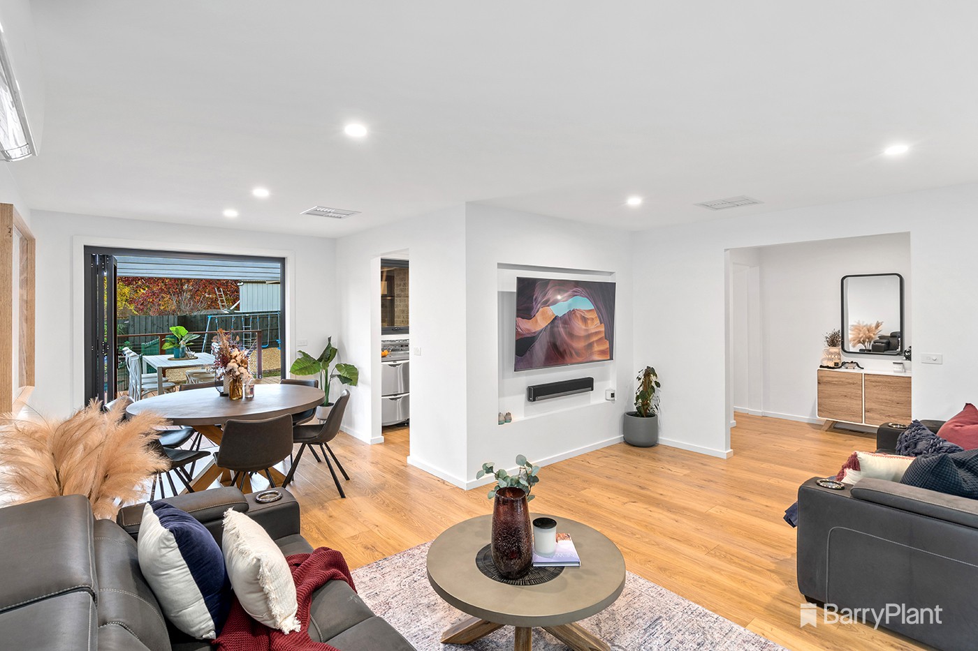 15 Nambour Drive, Mooroolbark, VIC 3138, Mooroolbark - Thumbnail 7