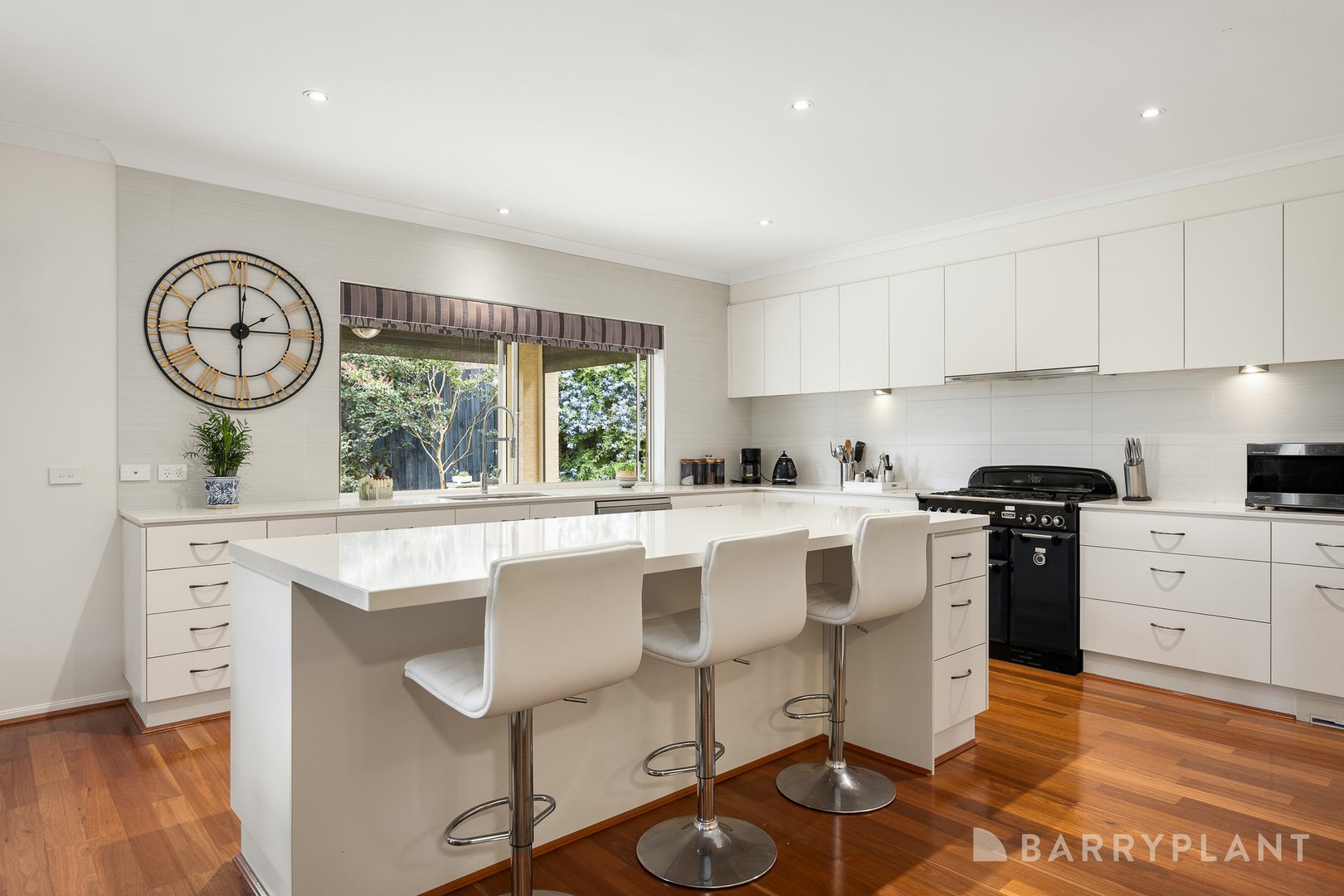 15 Nancy Court, Yarra Glen, VIC 3775 - Thumbnail 2 - 08/02/2025