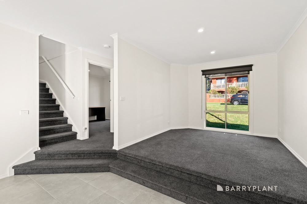 15 Narallah Grove, Box Hill North, VIC 3129 - Thumbnail 2 - 07/05/2025