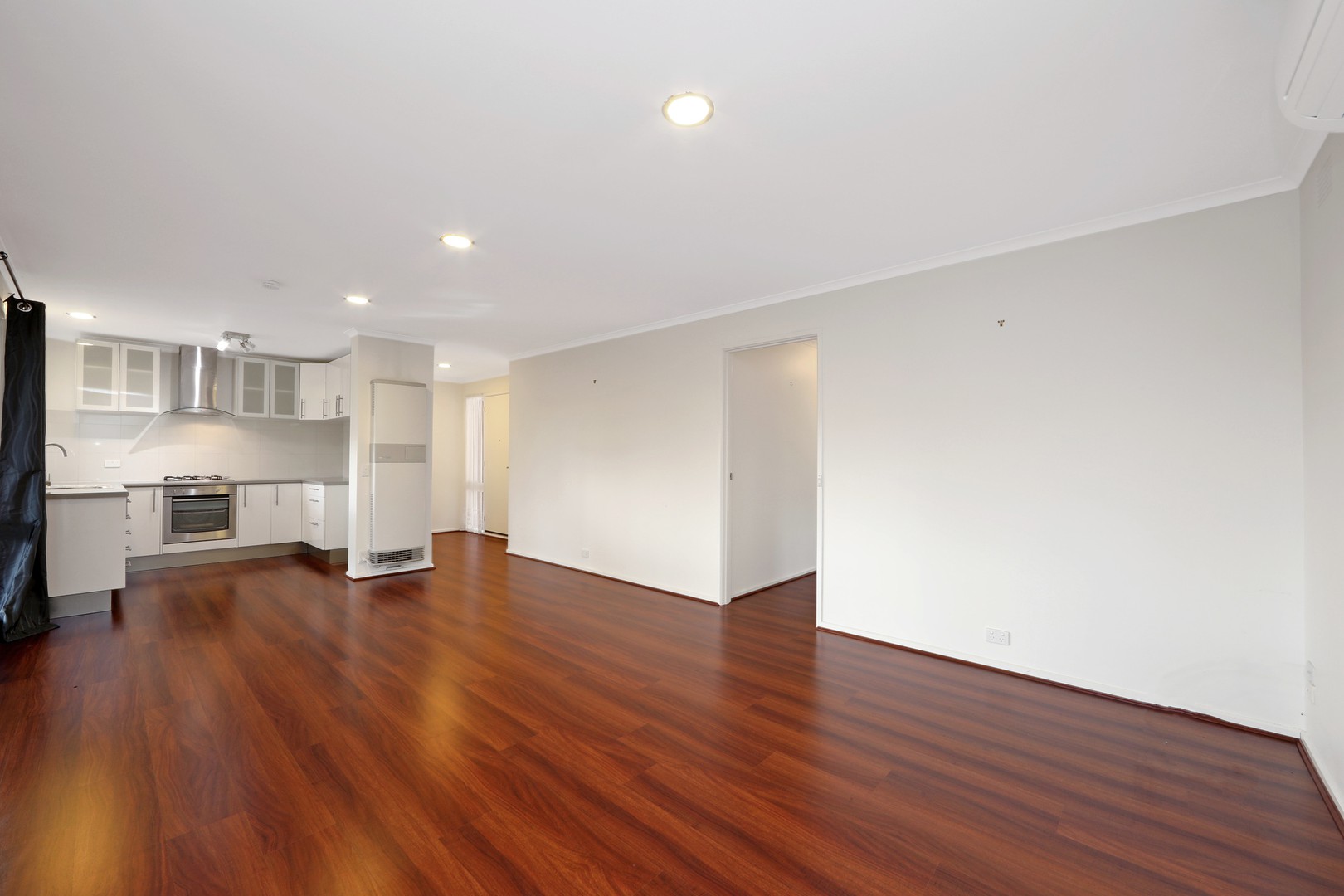 15 Nash Court, Endeavour Hills, VIC 3802, Endeavour Hills - Thumbnail 3