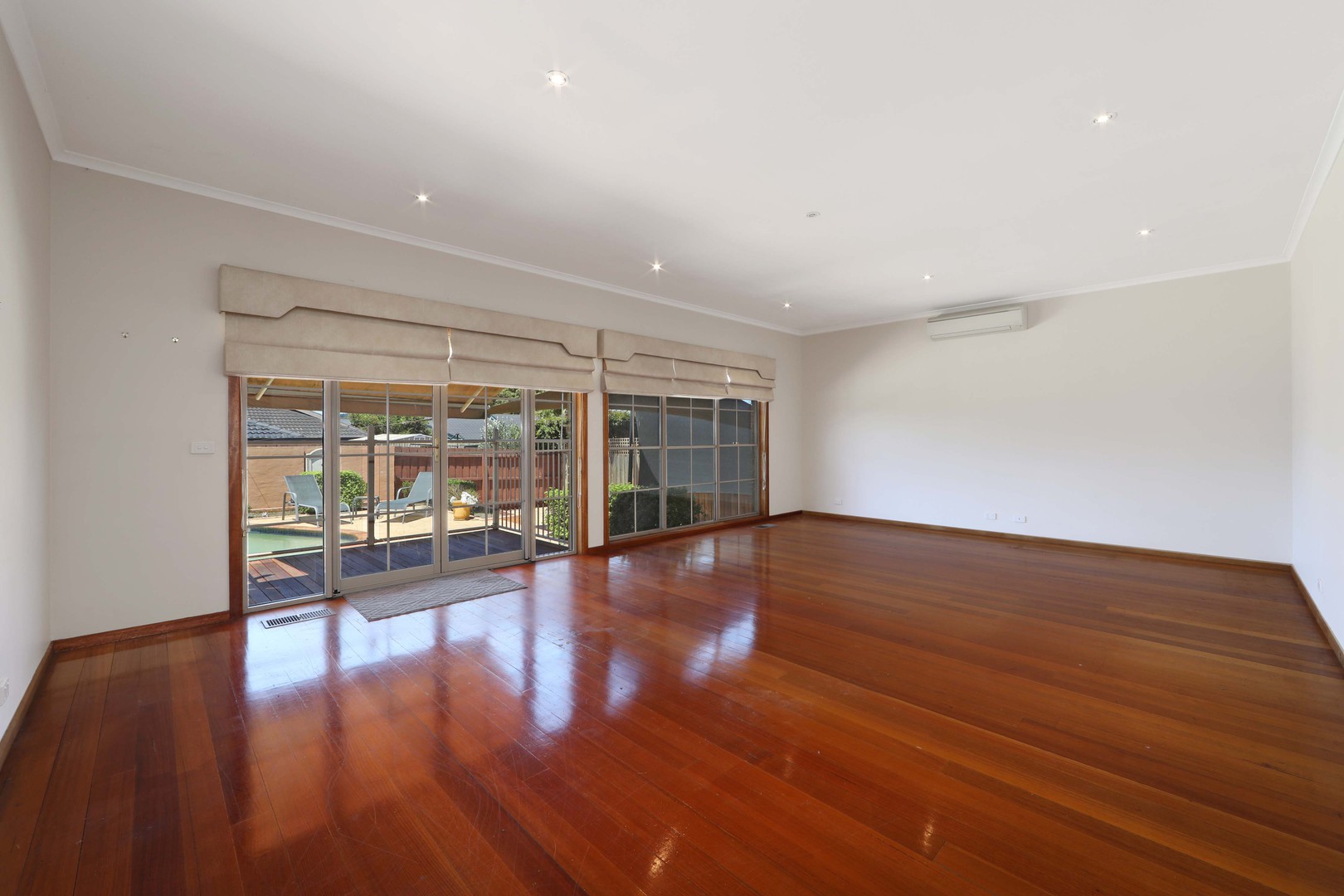 15 Neerim Court, Rowville, VIC 3178, Rowville - Thumbnail 4