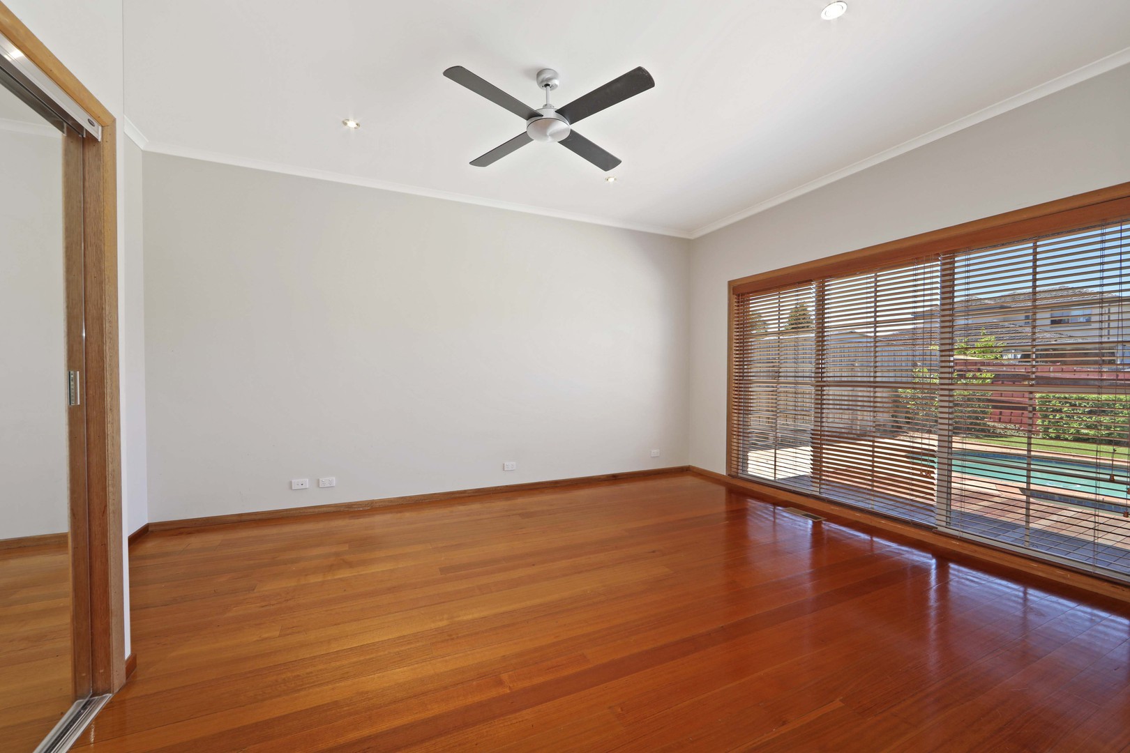 15 Neerim Court, Rowville, VIC 3178, Rowville - Thumbnail 5