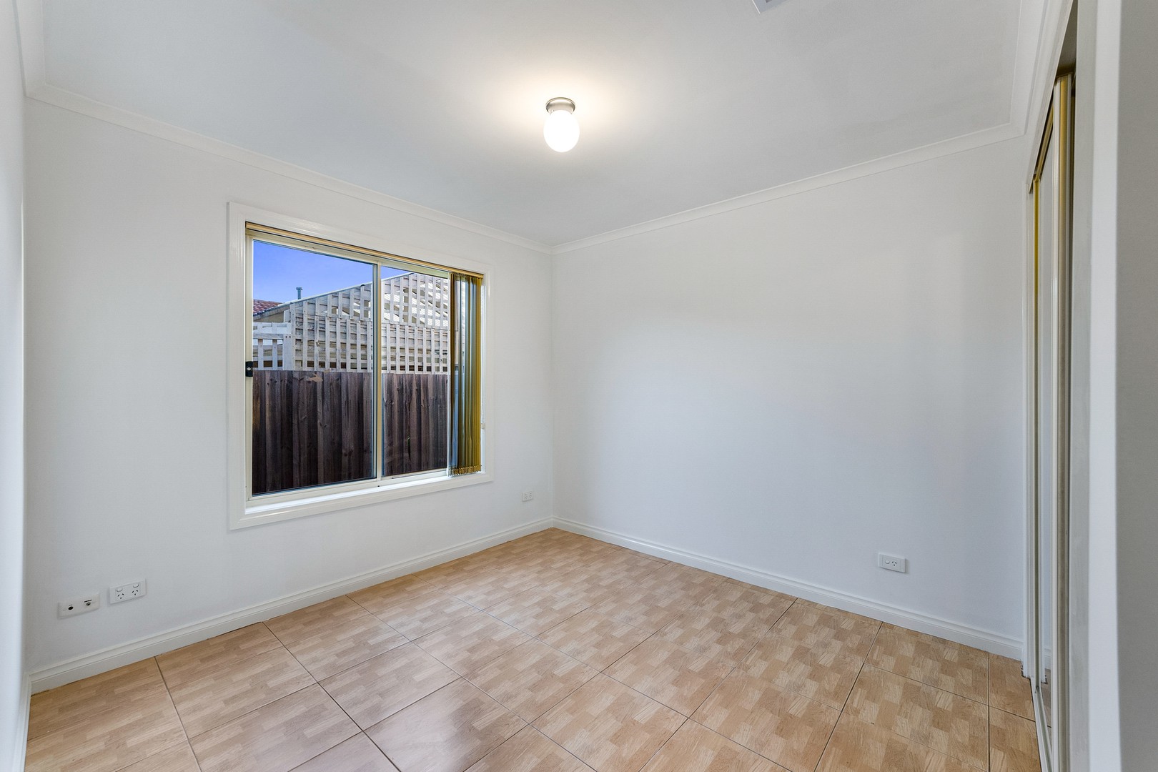 15 Newcombe DriveSt Albans, VIC 3021, St Albans - Thumbnail 7