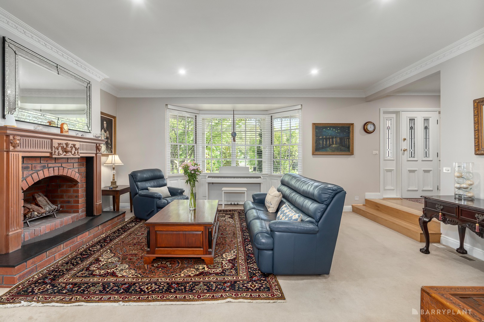 15 Newlands Crescent, Doncaster East, VIC 3109 - Thumbnail 2 - 29/10/2025