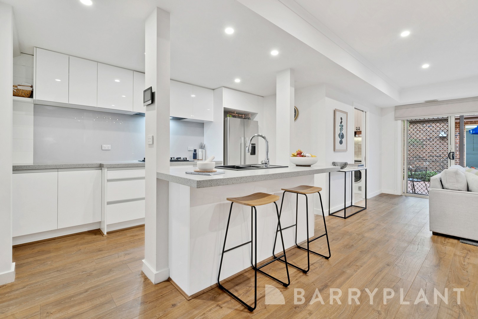 15 Oakden Drive, Bundoora, VIC 3083, Bundoora - Thumbnail 3