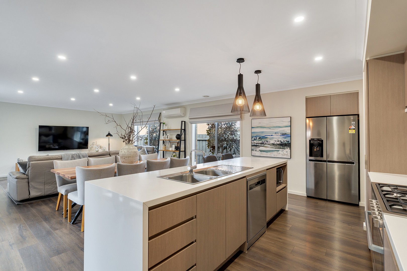 15 Parkfield Walk, Westmeadows, VIC 3049, Westmeadows - Thumbnail 3