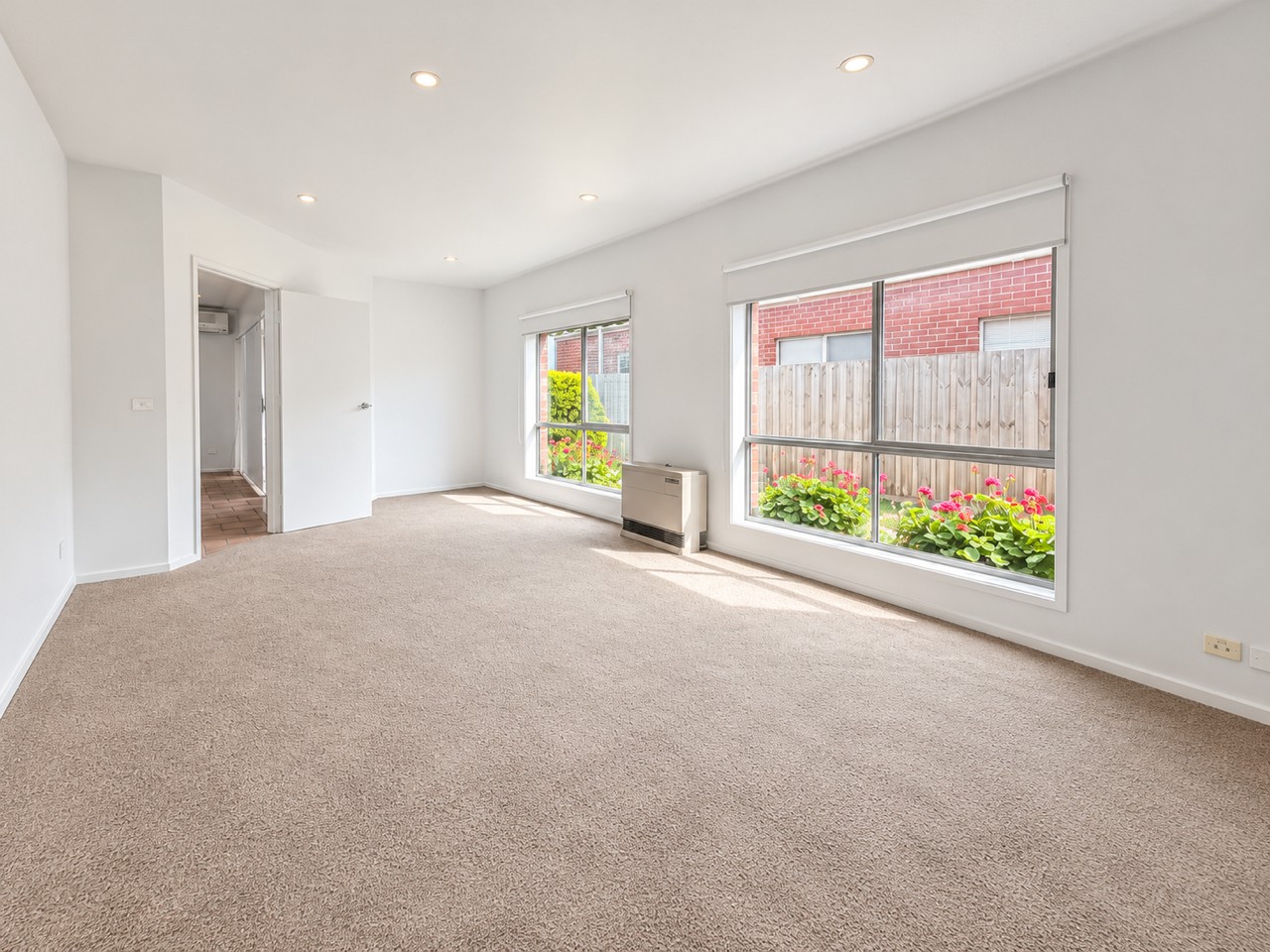 15 Parkland Drive, Hamlyn Heights, VIC 3215 - Thumbnail 2 - 09/10/2026
