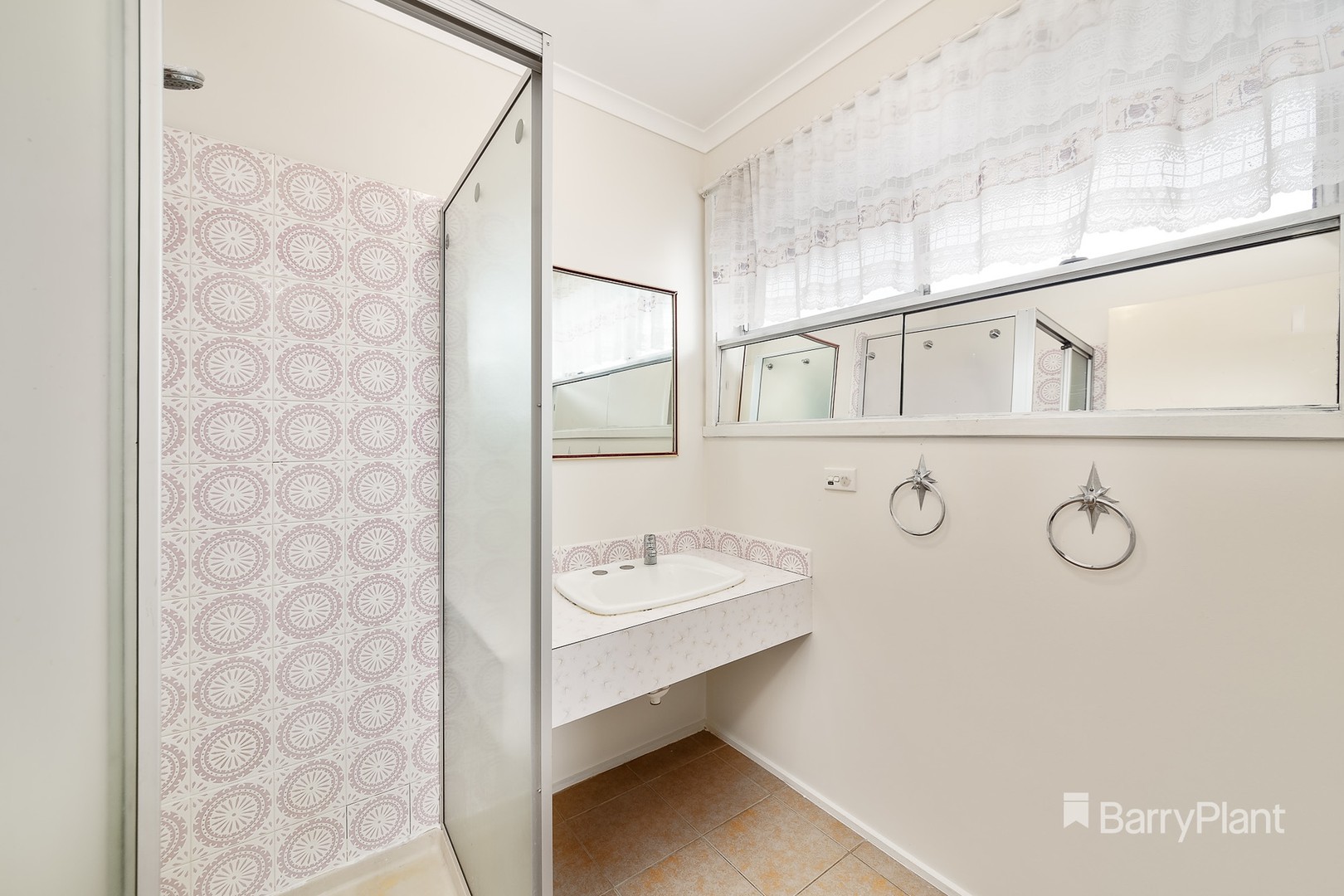 15 Peppercorn Parade, Epping, VIC 3076, Epping - Thumbnail 7