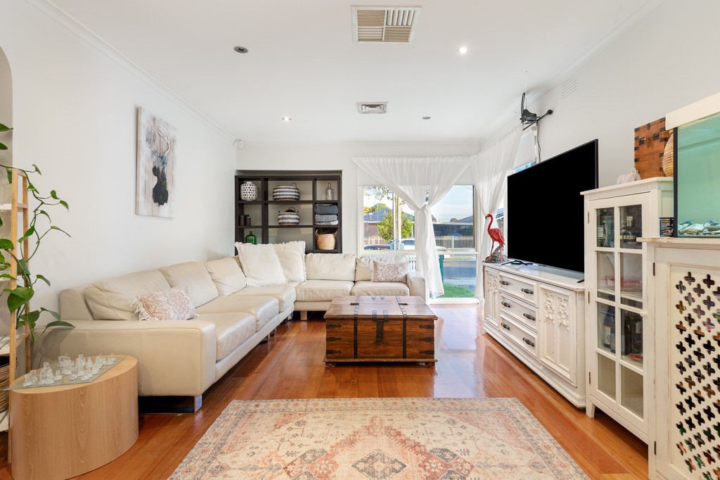 15 Piccadilly Crescent, Keysborough, VIC 3173 - Thumbnail 2 - 09/11/2023