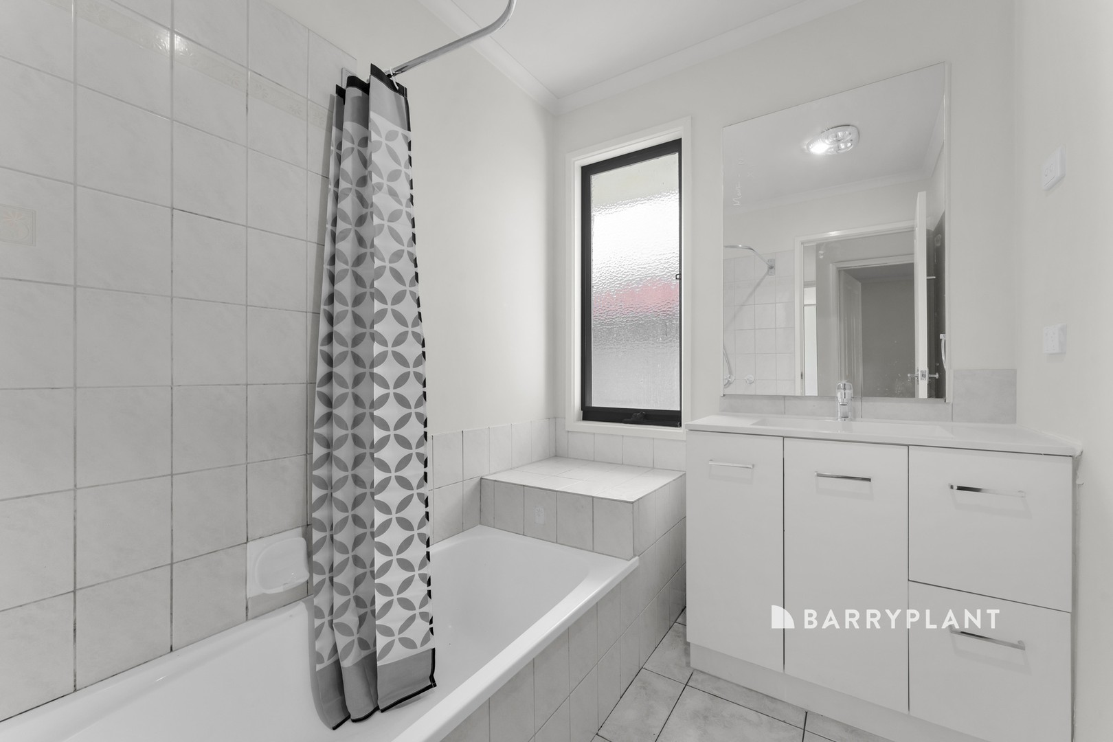 15 Pirra Place, Narre Warren, VIC 3805 - Thumbnail 2 - 05/05/2026