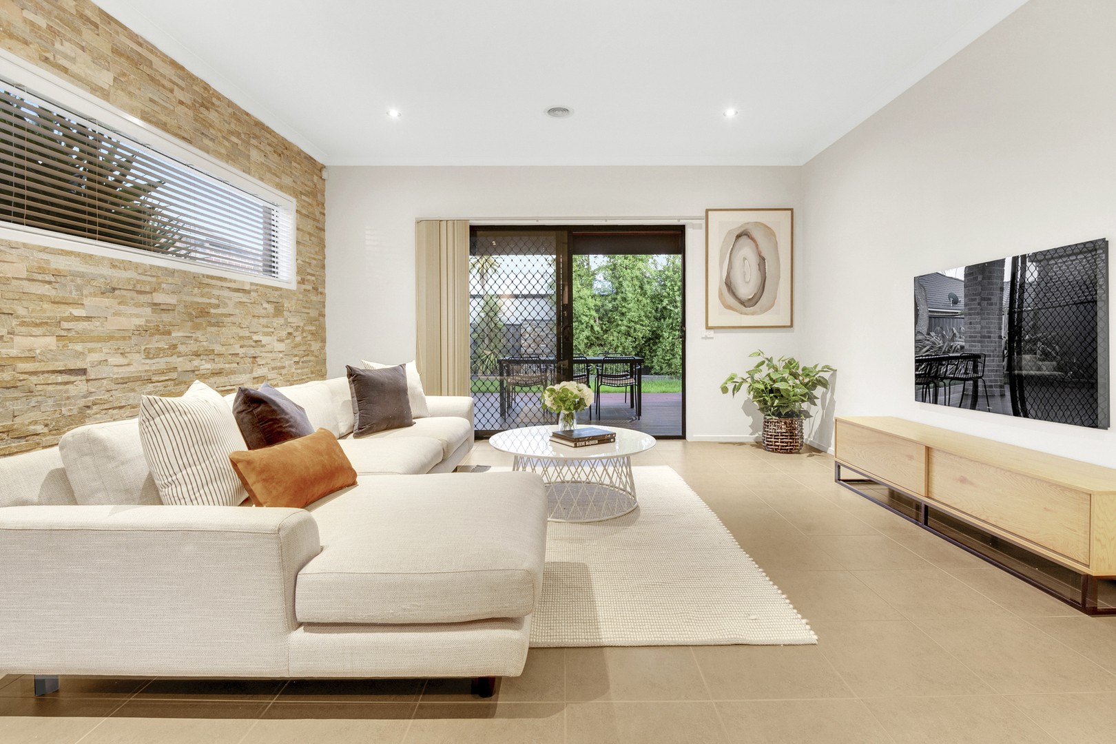 15 Poole Street, Craigieburn, VIC 3064, Craigieburn - Thumbnail 5