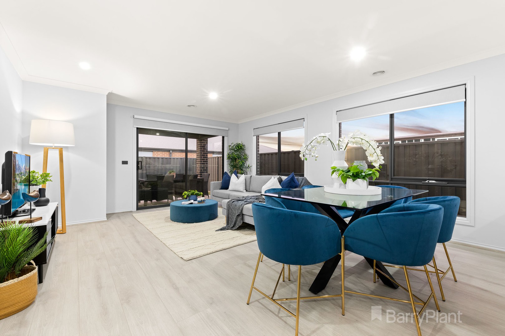 15 Portillo Crescent, Pakenham, VIC 3810, Pakenham - Thumbnail 4