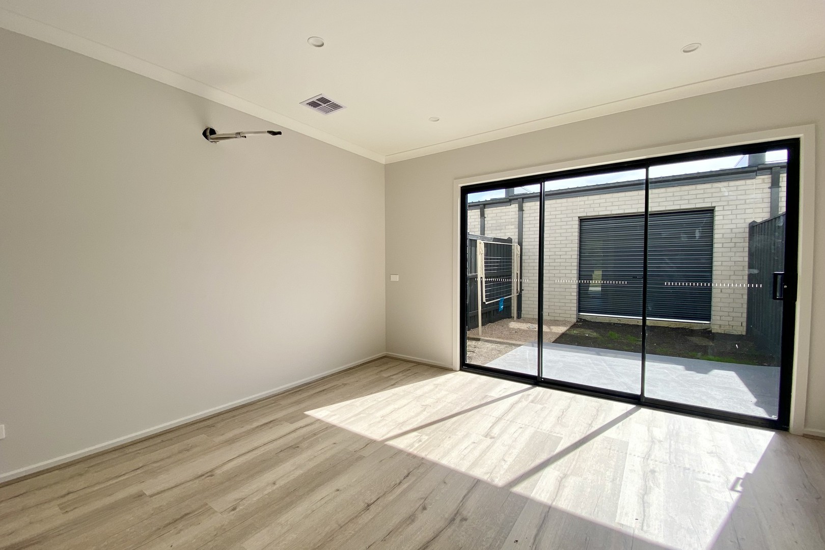15 Pottersfield Walk, Officer, VIC 3809, Officer - Thumbnail 5