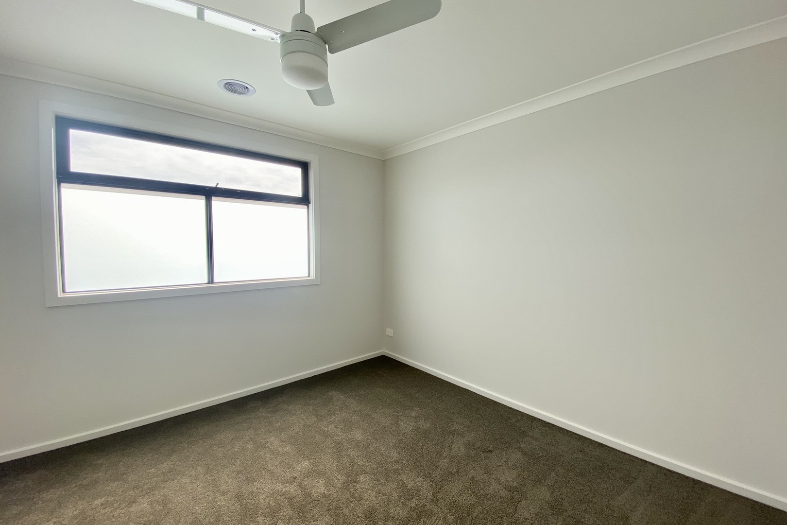 15 Pottersfield Walk, Officer, VIC 3809, Officer - Thumbnail 3
