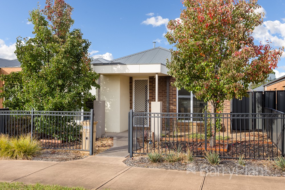 15 Prichard Walk, Point Cook, VIC 3030, Point Cook - Thumbnail 2