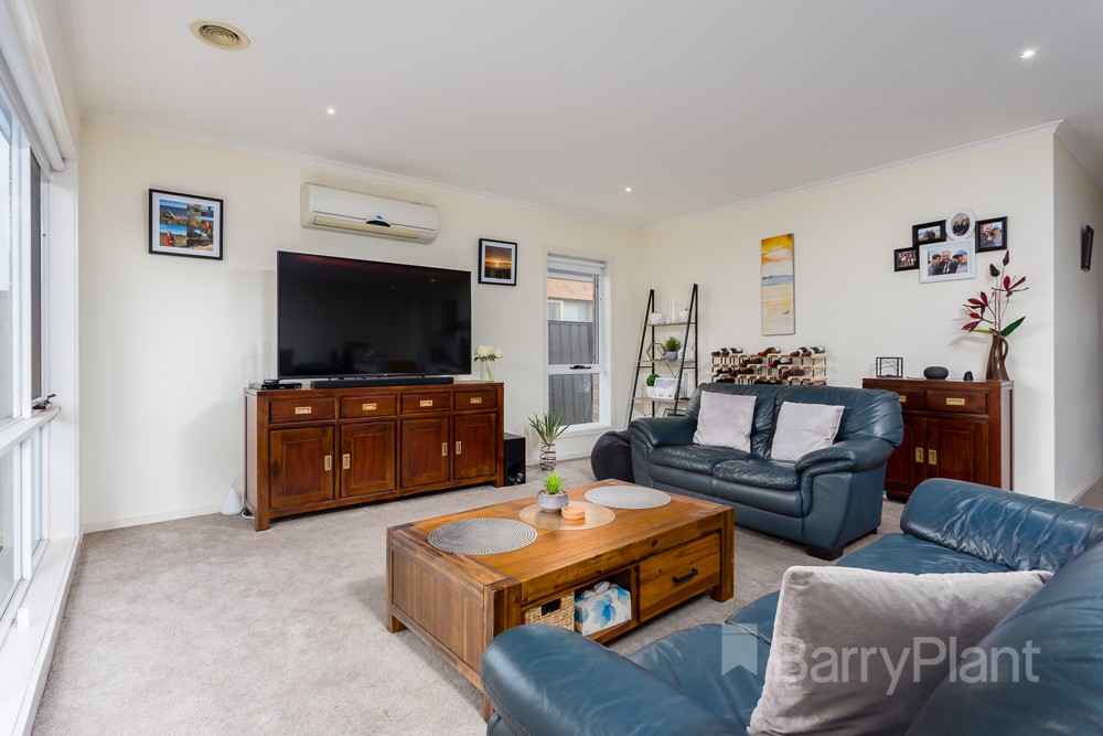 15 Prichard Walk, Point Cook, VIC 3030, Point Cook - Thumbnail 4