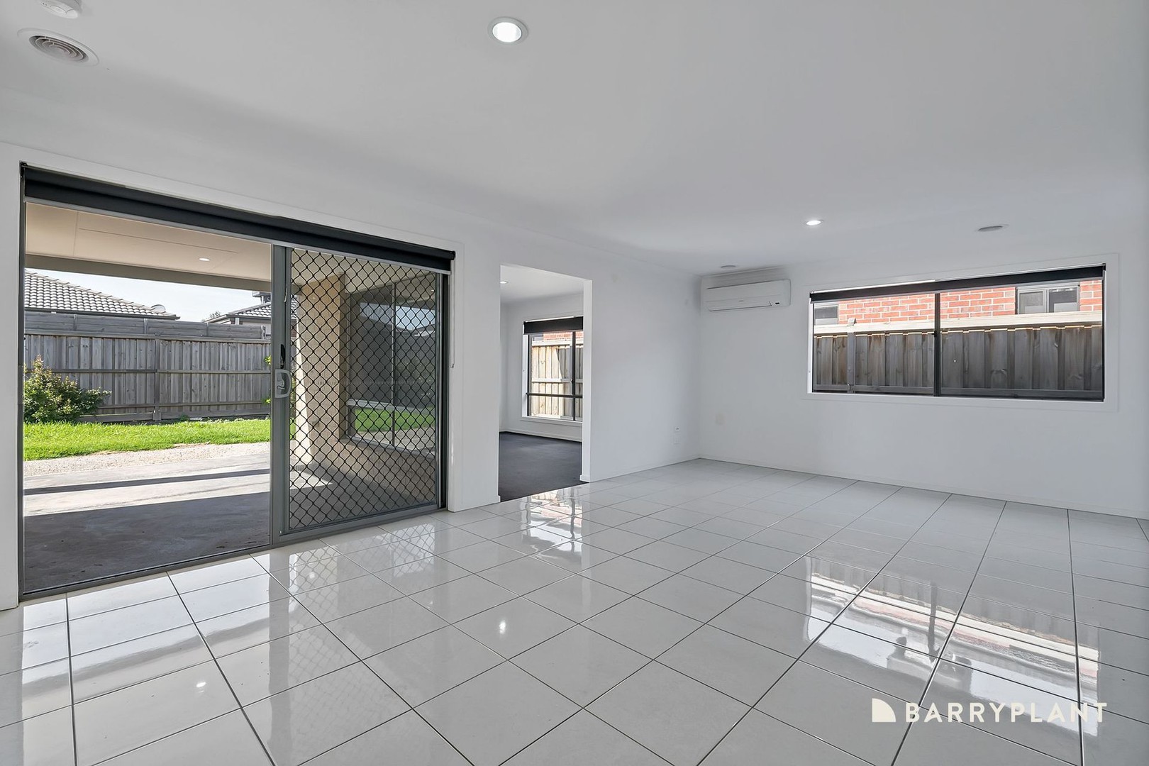 15 Priscilla Place, Pakenham, VIC 3810, Pakenham - Thumbnail 4