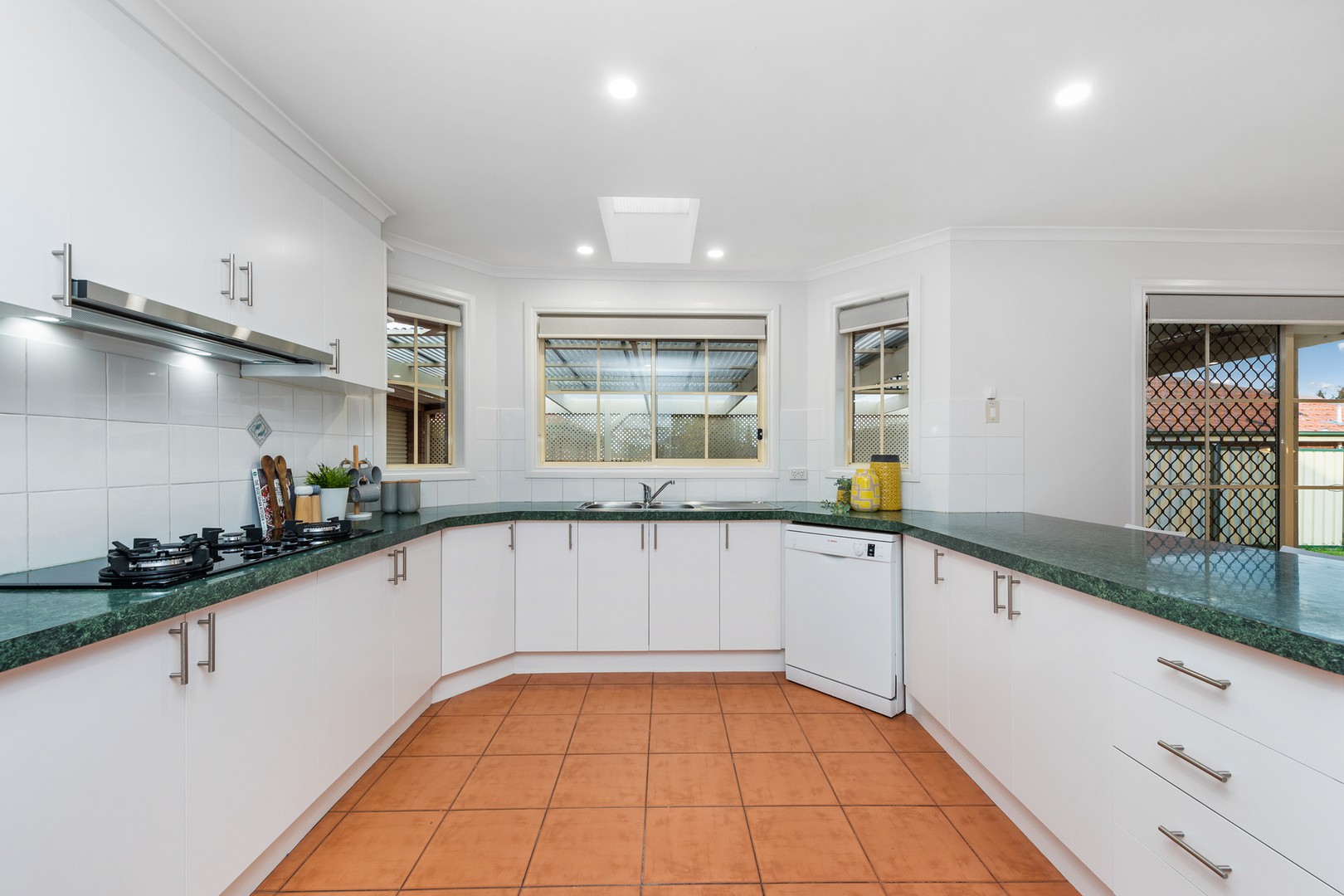 15 Profita Avenue, Sydenham, VIC 3037, Sydenham - Thumbnail 5