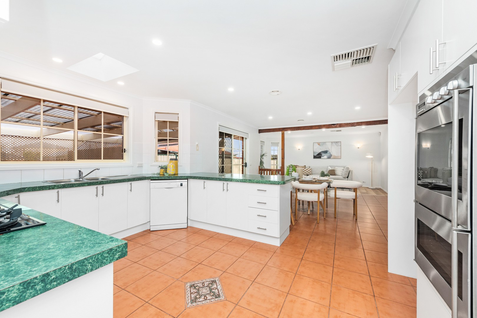 15 Profita Avenue, Sydenham, VIC 3037, Sydenham - Thumbnail 6