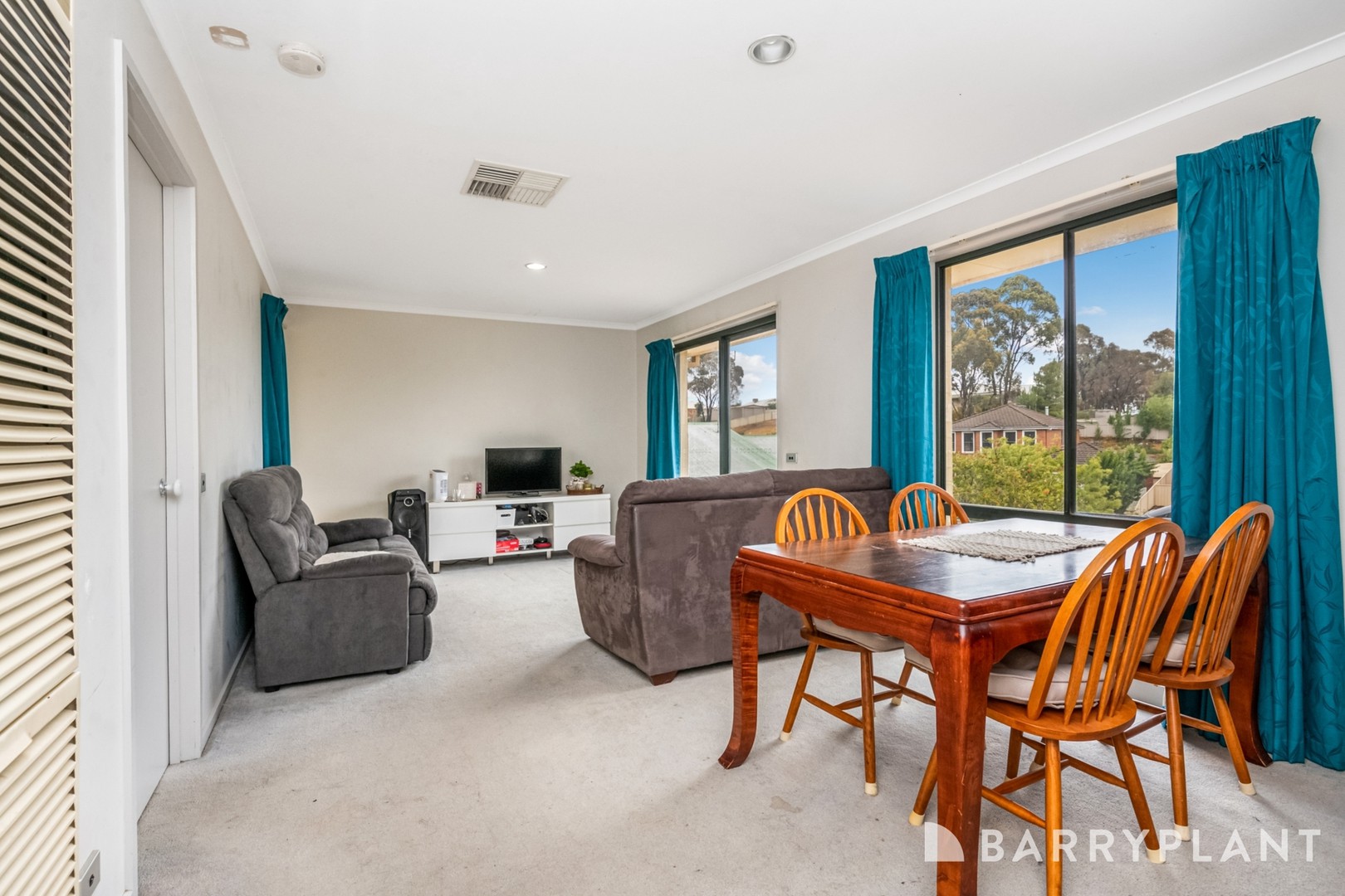 15 Proud Terrace, Flora Hill, VIC 3550, Flora Hill - Thumbnail 4