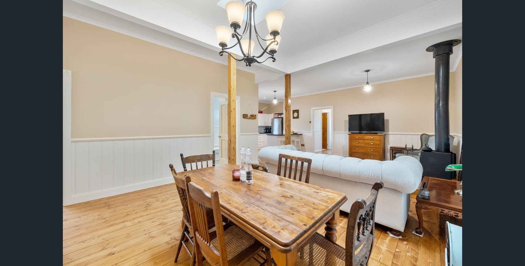 15 Queen Street, Korumburra, VIC 3950 - Thumbnail 1 - 16/06/2025