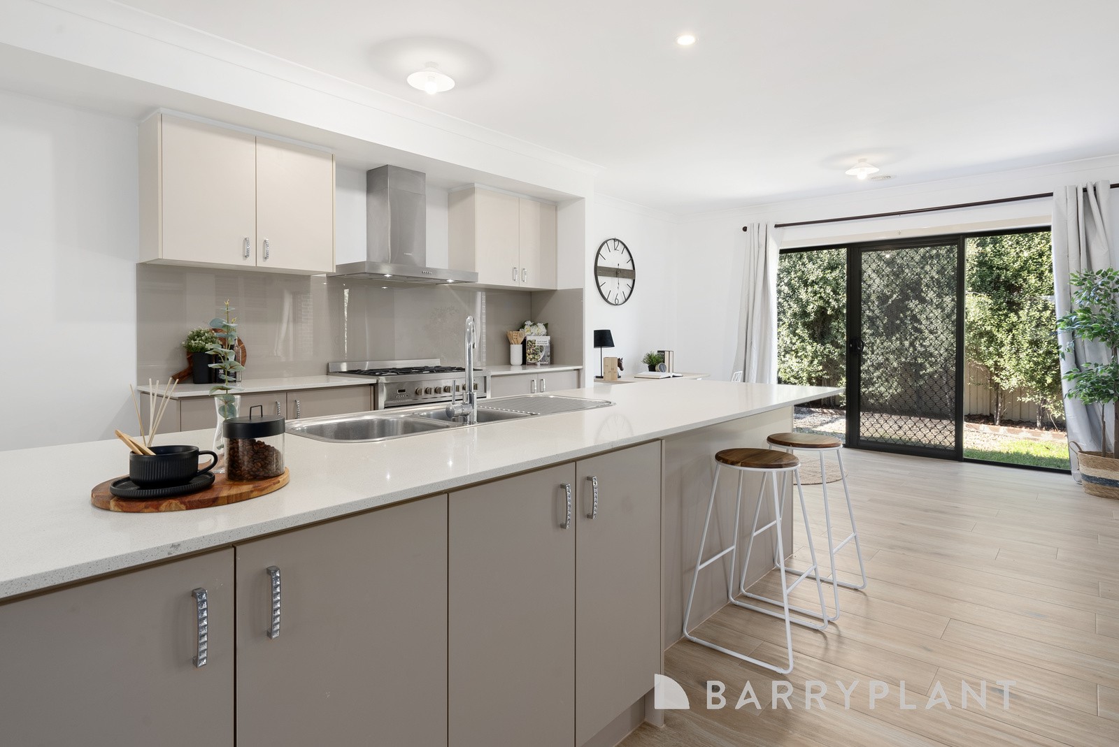 15 Ranfurlie Circuit, Melton West, VIC 3337, Melton West - Thumbnail 5