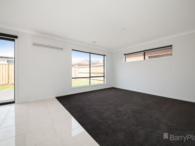 15 Rebecca Court, Pakenham, VIC 3810, Pakenham - Thumbnail 3