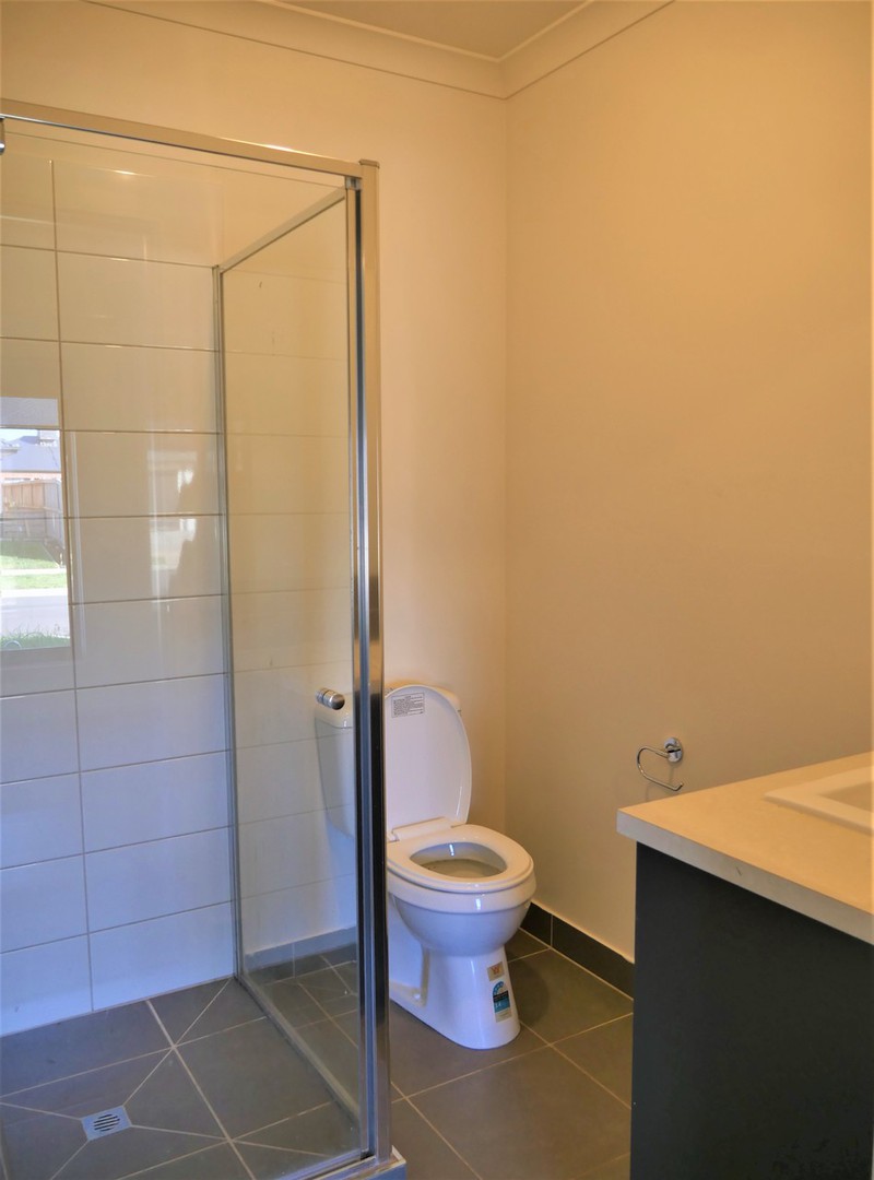 15 Rex Drive, Thornhill Park, VIC 3335, Thornhill Park - Thumbnail 5